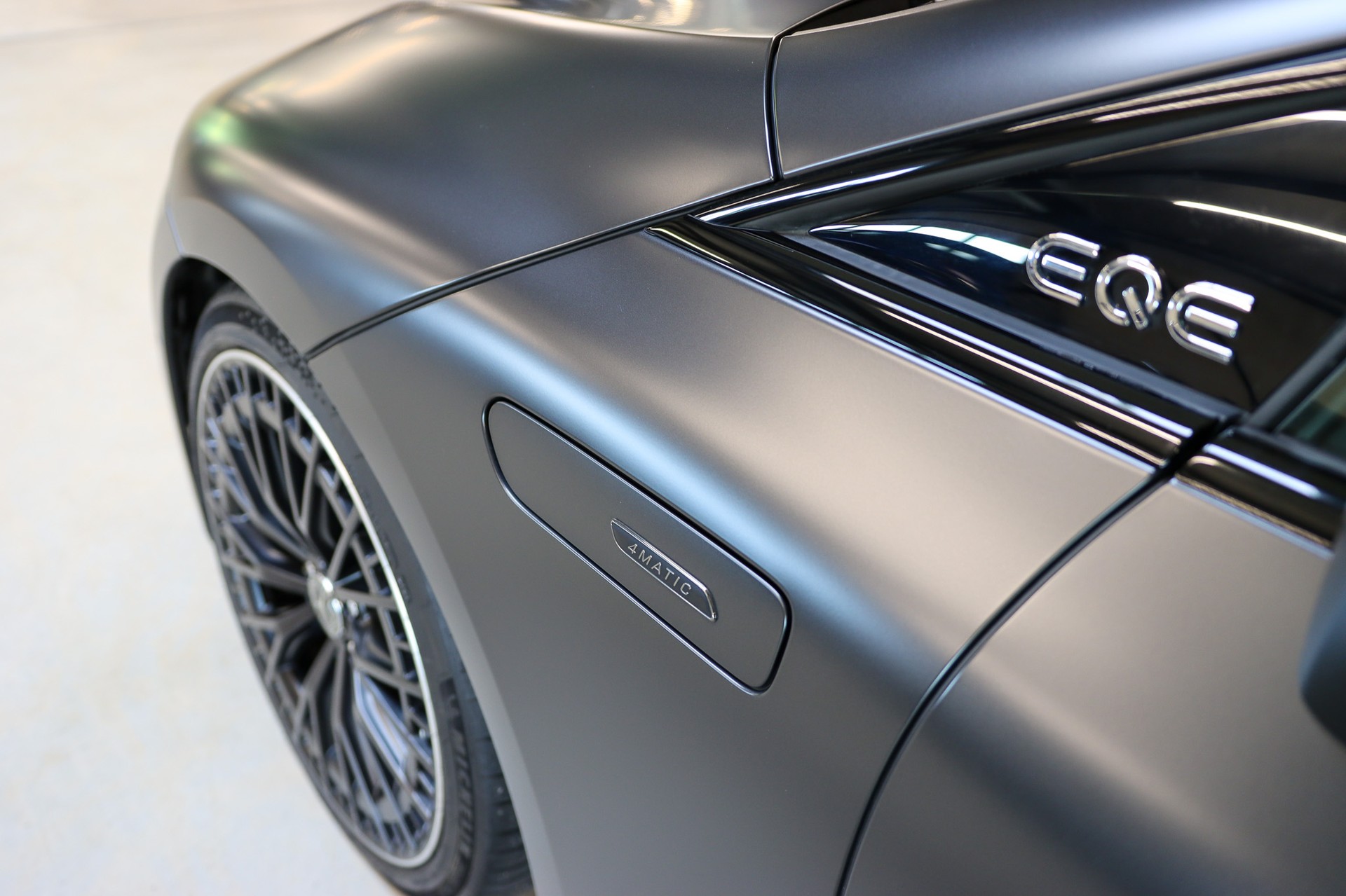 MERCEDES-BENZ EQE 43 AMG 4 Matic Executive Edition-image-10
