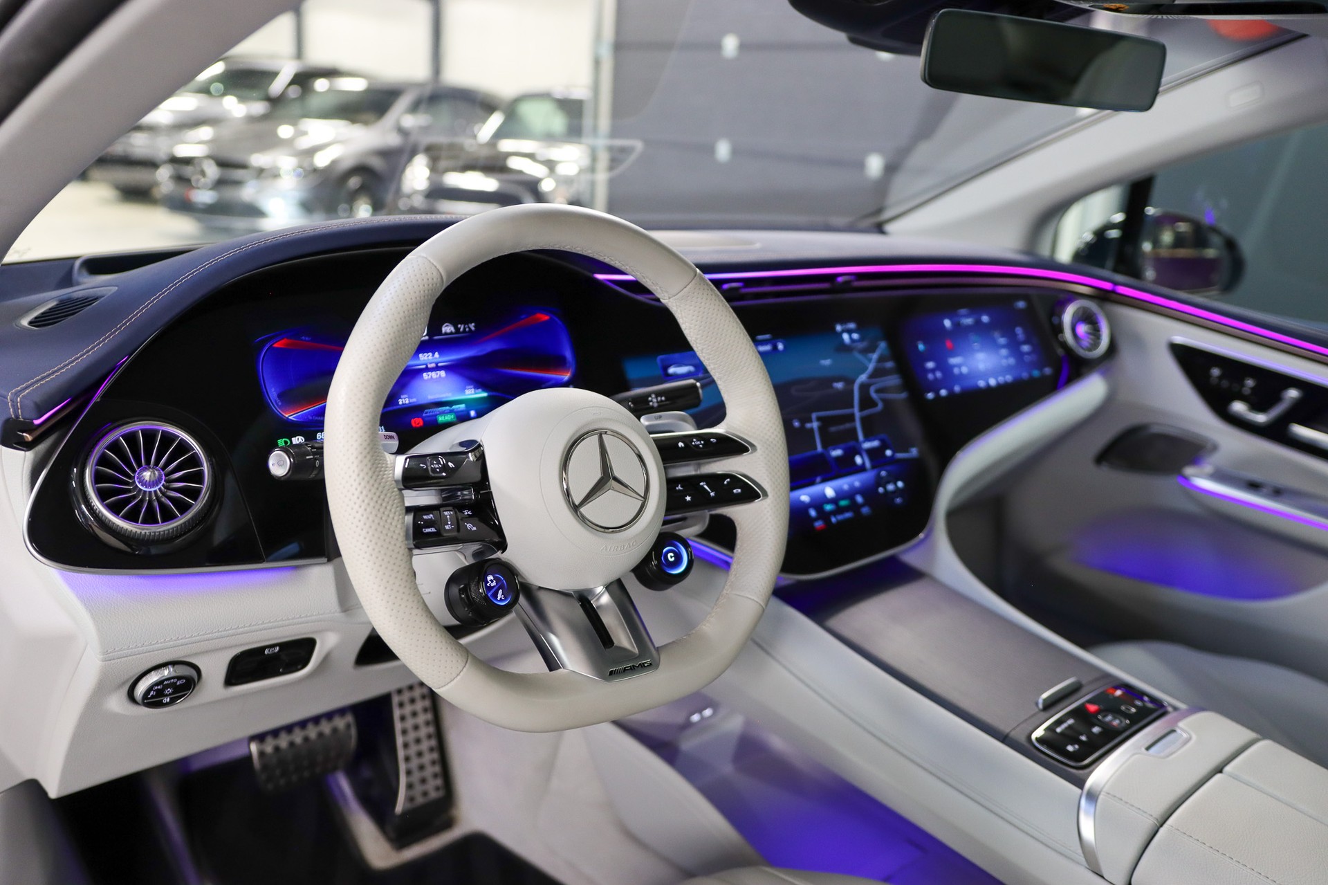 MERCEDES-BENZ EQE 43 AMG 4 Matic-image-9