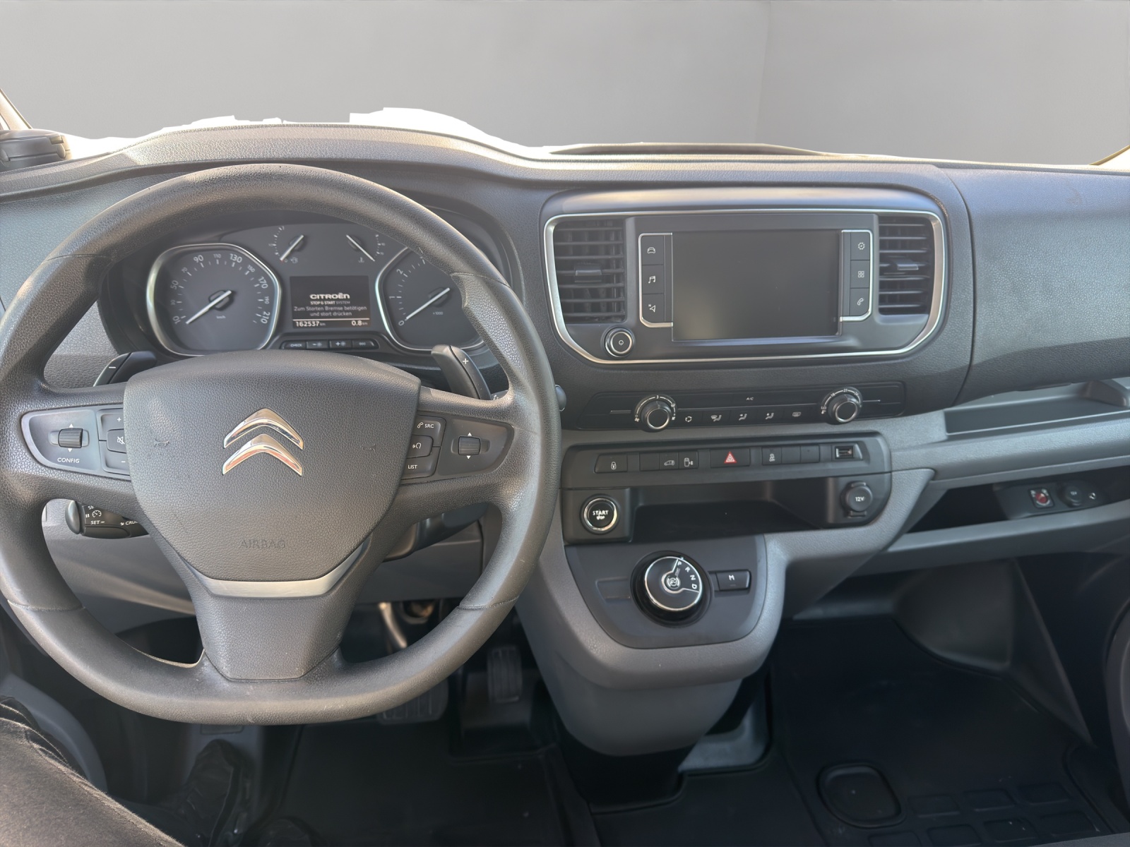 CITROEN Jumpy Kaw. XL 2.0 BlueHDi 180 Komfort S/S / Frisch ab MFK / Frisch ab Service / Pack TopRear Vision / Anhängerkupplung-image-11