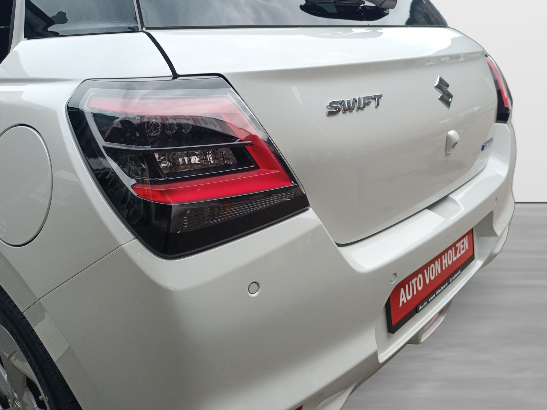 SUZUKI Swift 1.2 Compact Top Hybrid 4x4-image-14
