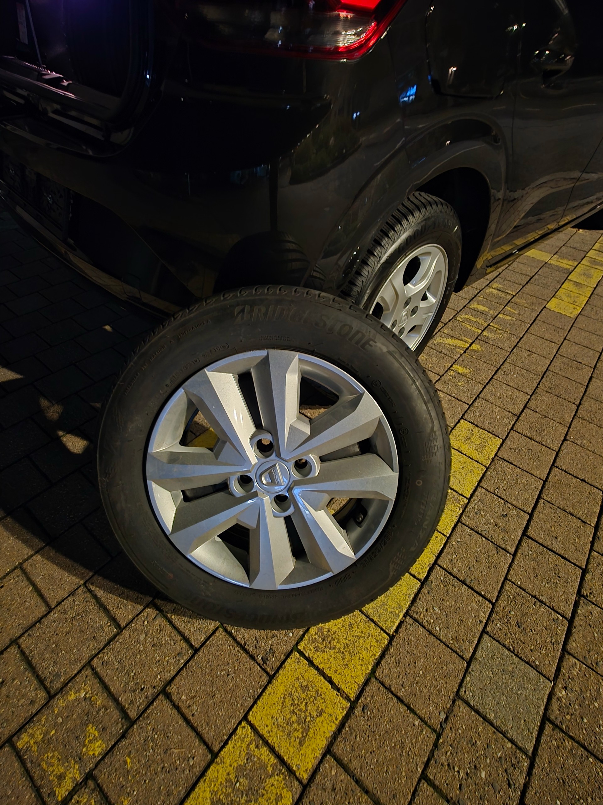 DACIA 1.0 TCe Comfort-image-5