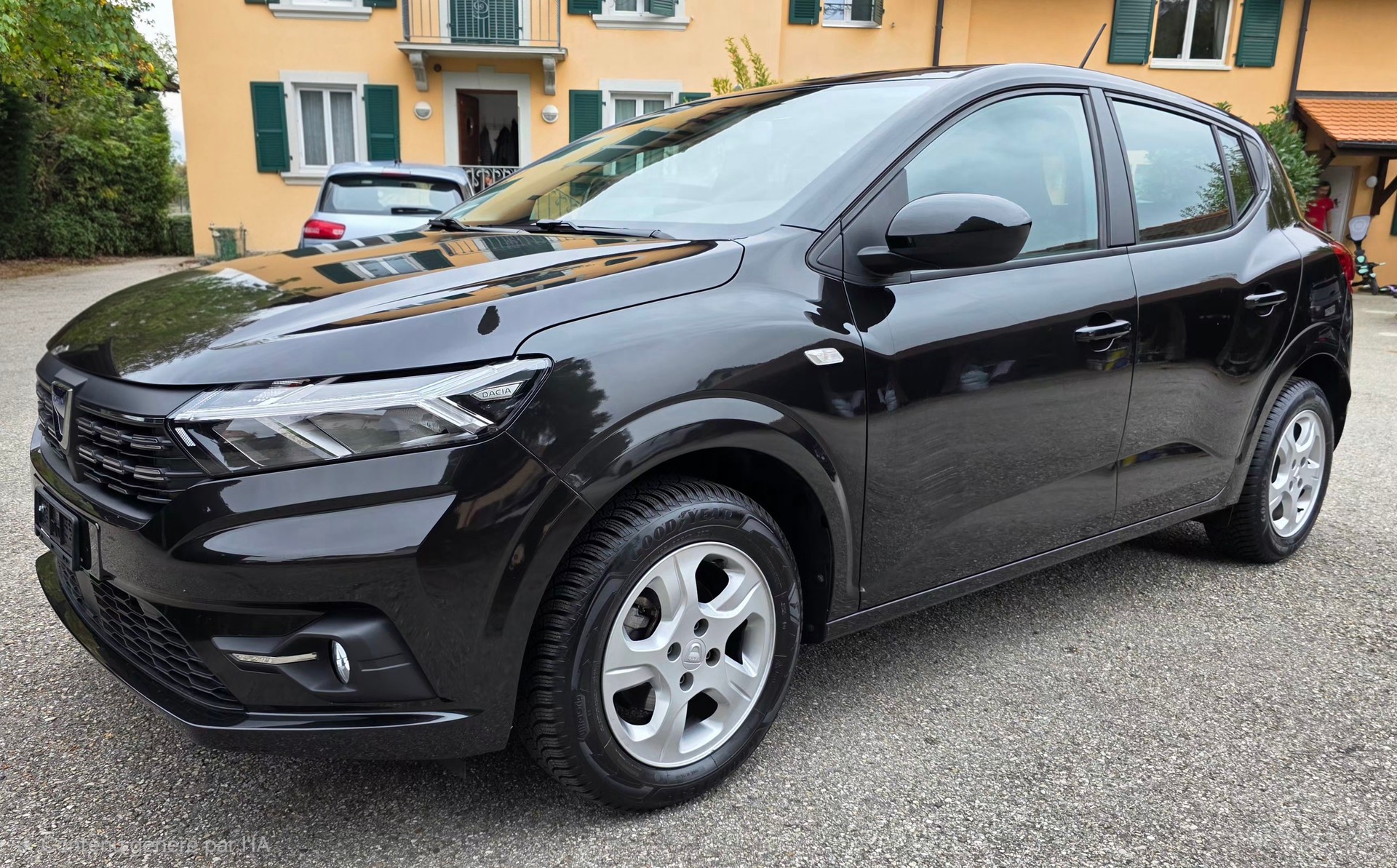 DACIA 1.0 TCe Comfort-image-1