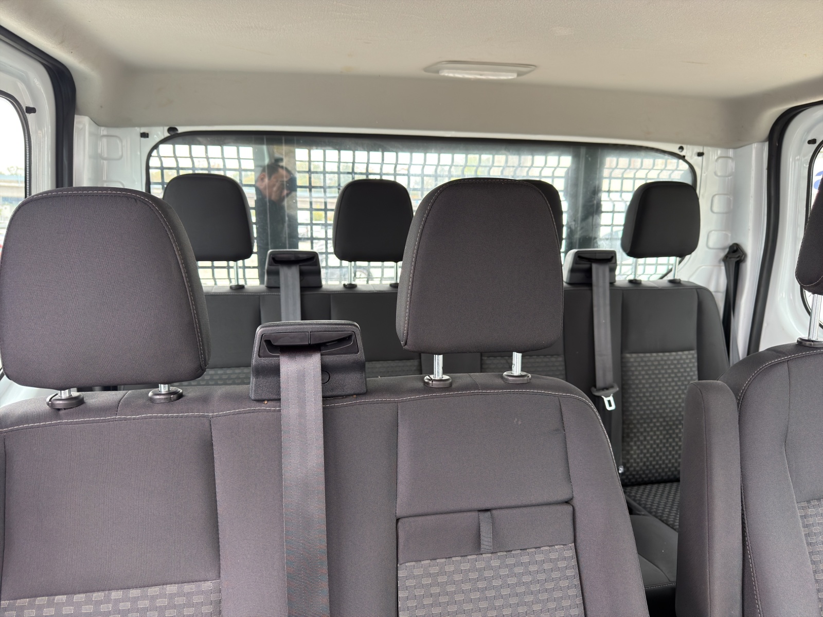 FORD Transit 350 L2 Basis 2.0 TDCi 130 FWD-image-17