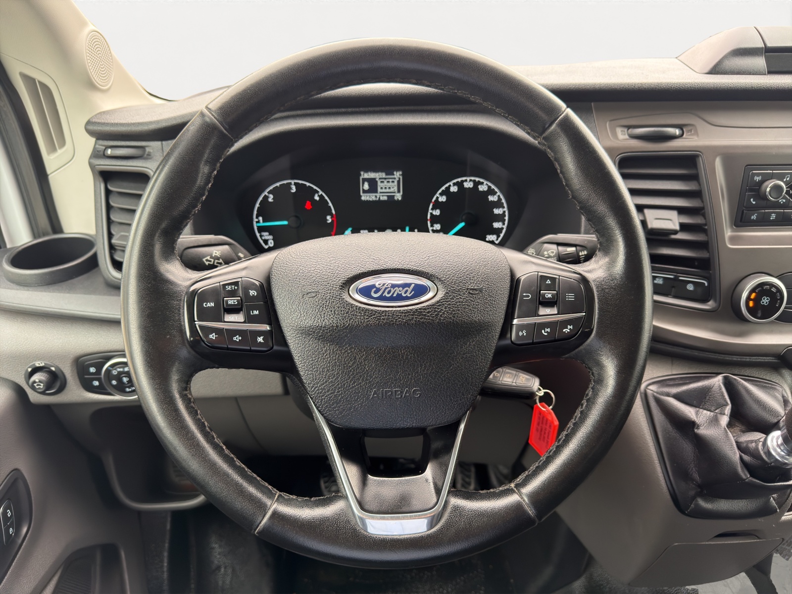 FORD Transit 350 L2 Basis 2.0 TDCi 130 FWD-image-10