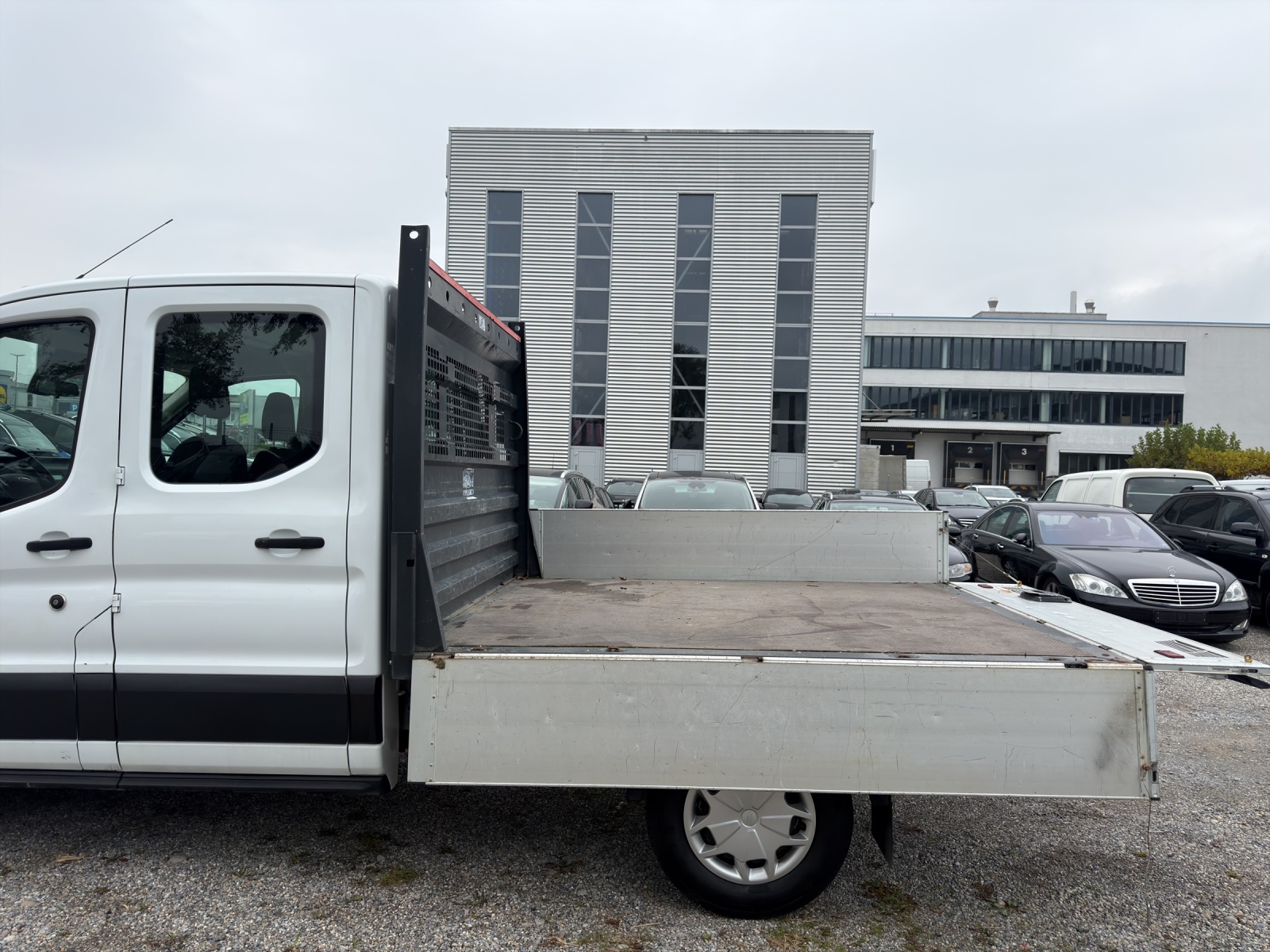 FORD Transit 350 L2 Basis 2.0 TDCi 130 FWD-image-21