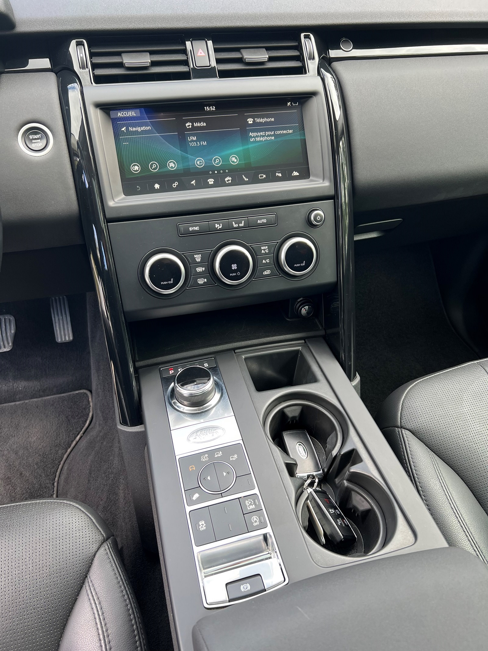 LAND ROVER Discovery 2.0 SD4 SE Automatic-image-18