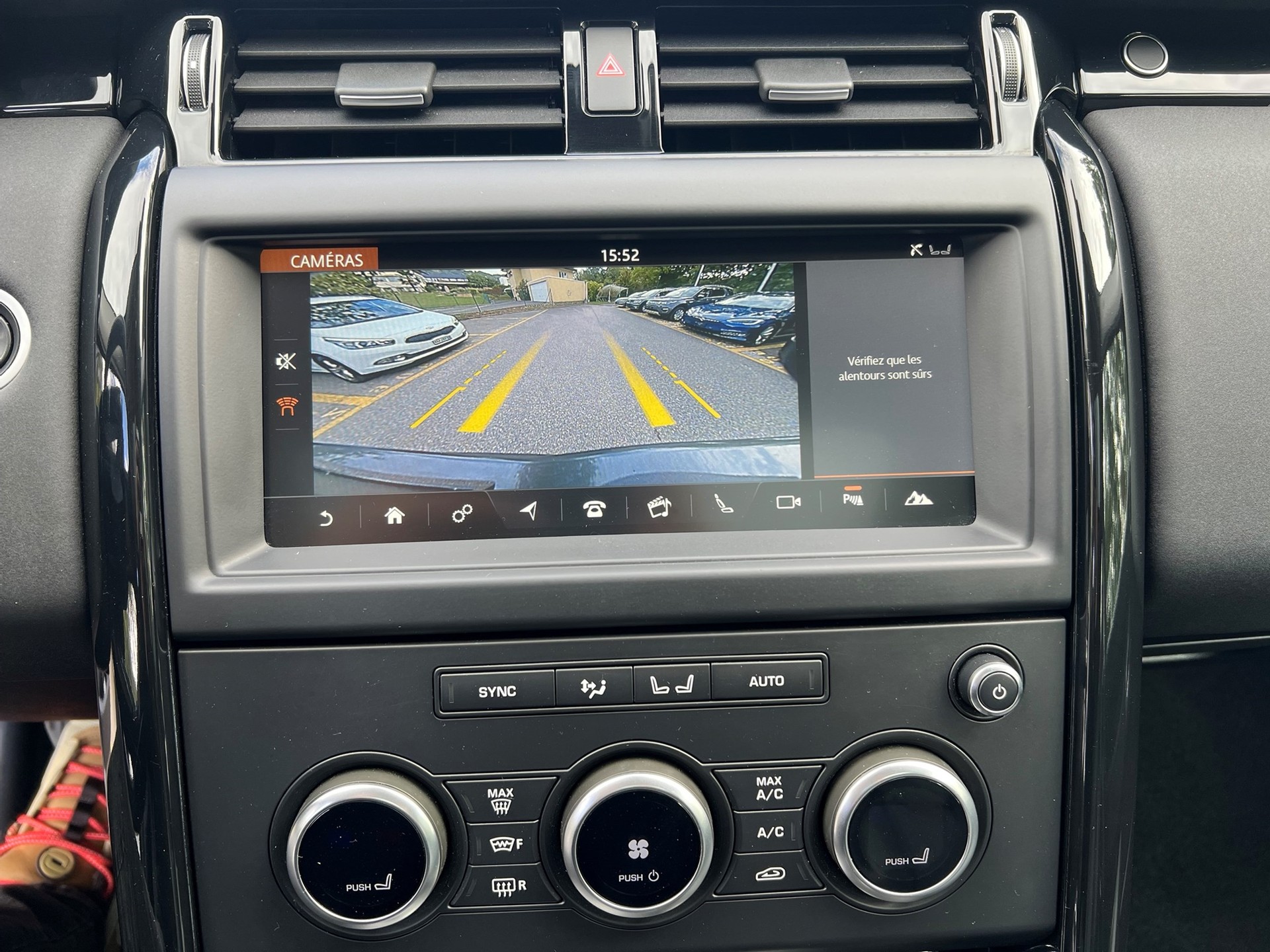 LAND ROVER Discovery 2.0 SD4 SE Automatic-image-20