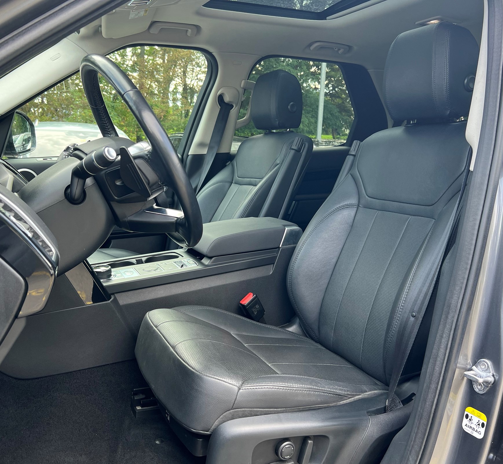 LAND ROVER Discovery 2.0 SD4 SE Automatic-image-9