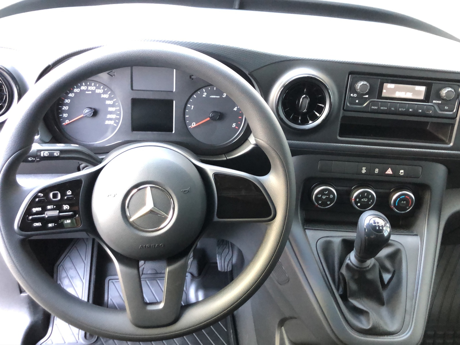 MERCEDES-BENZ Citan 110 CDI Base-image-13