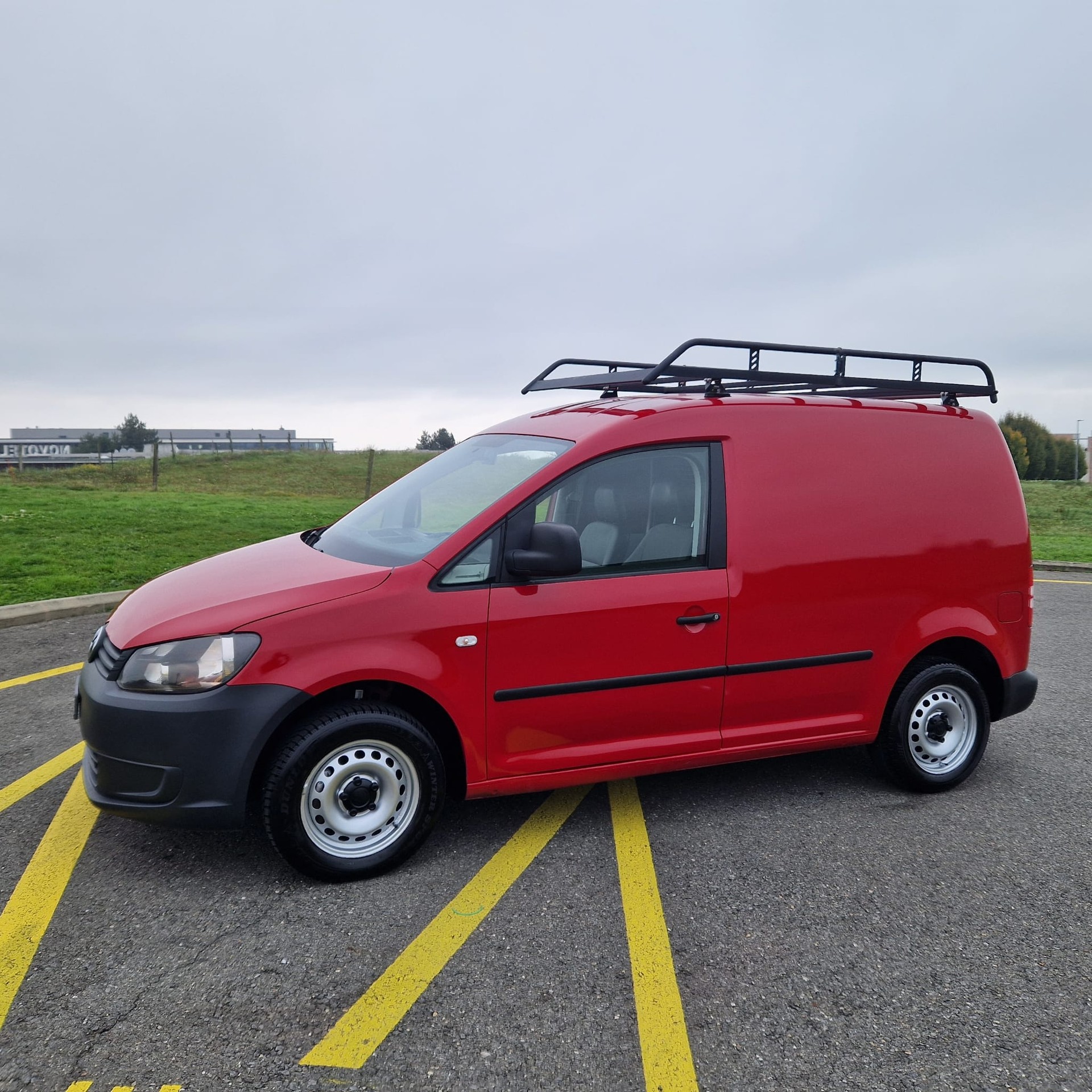 VW Caddy 1.2 TSI Entry-image-9