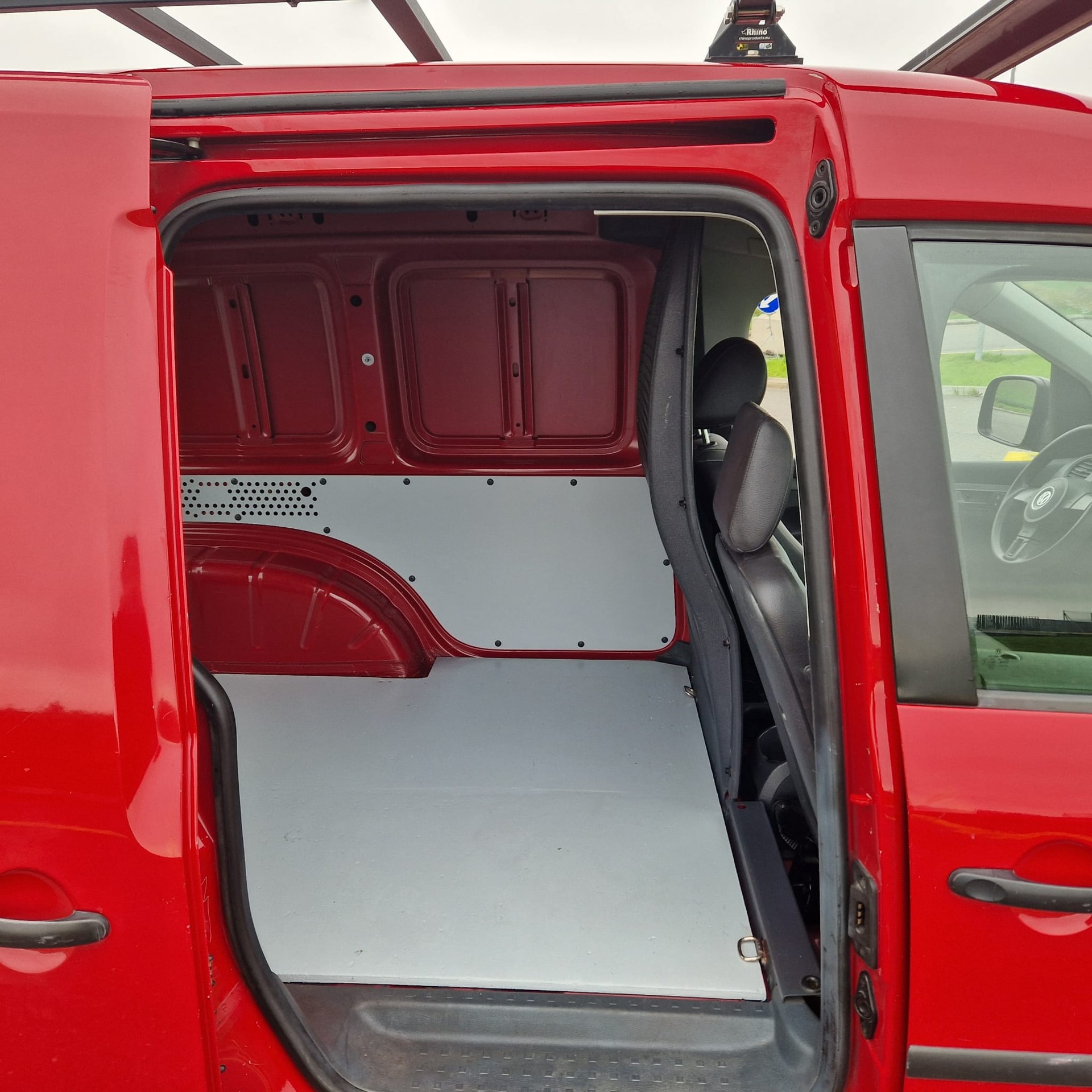 VW Caddy 1.2 TSI Entry-image-26