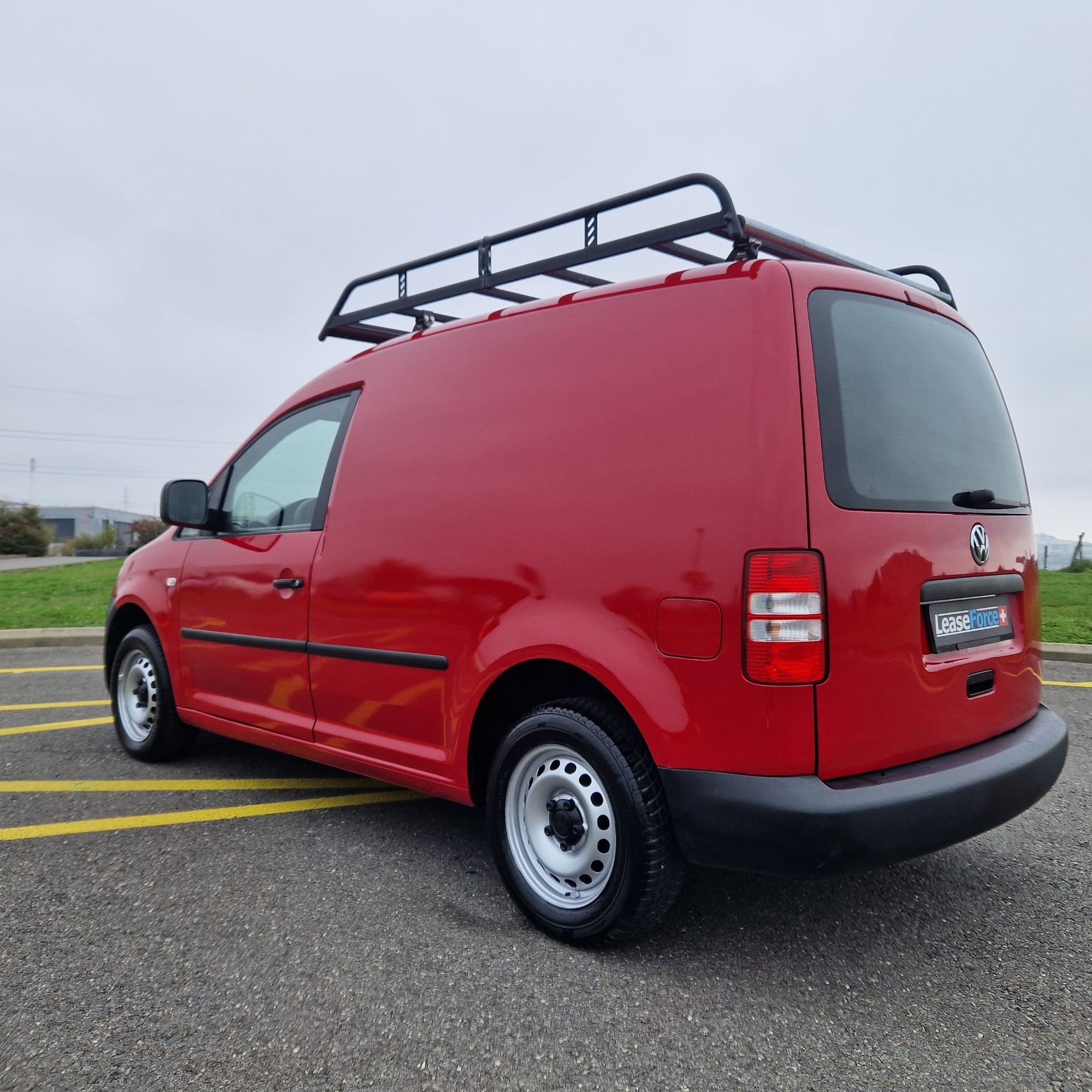 VW Caddy 1.2 TSI Entry-image-2