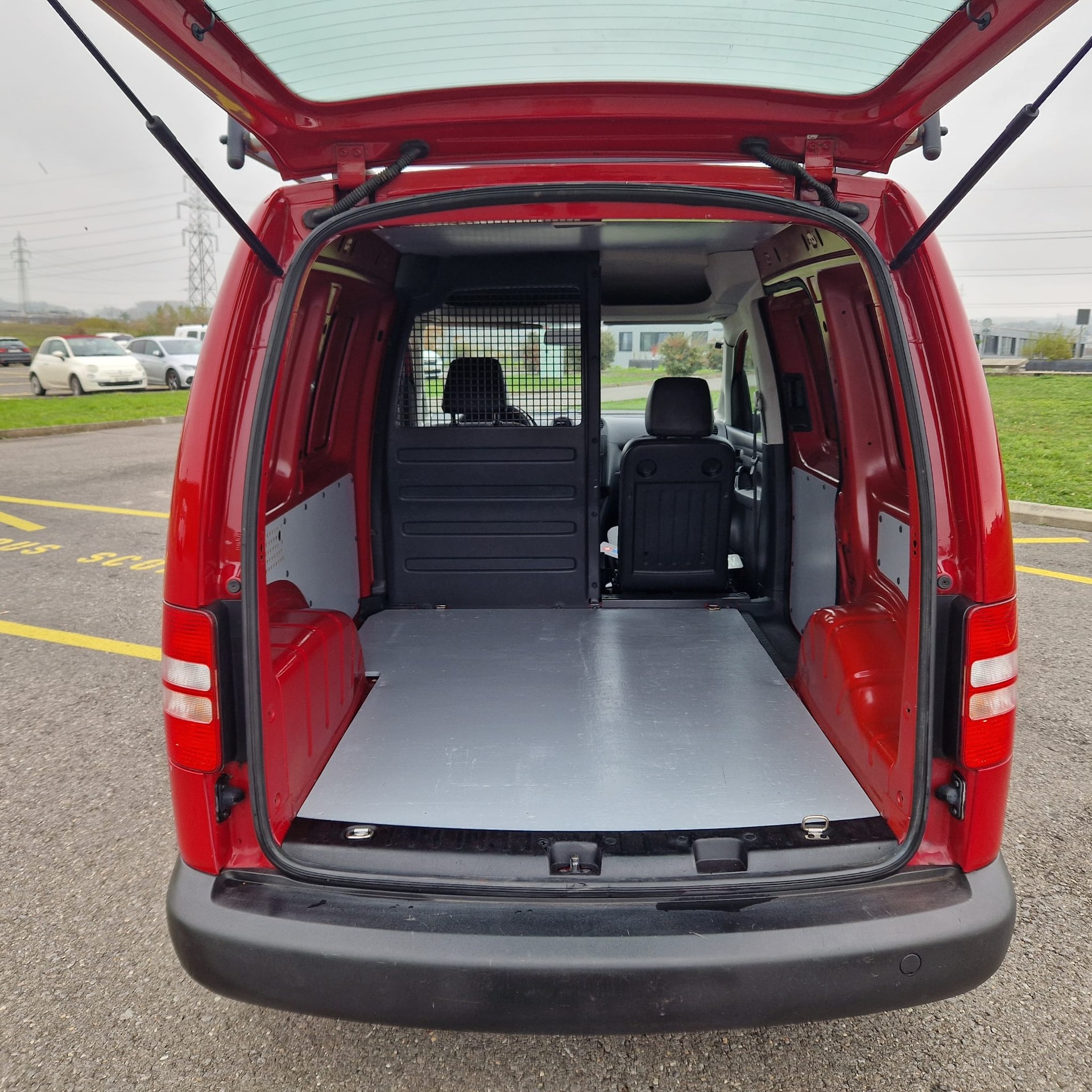 VW Caddy 1.2 TSI Entry-image-3
