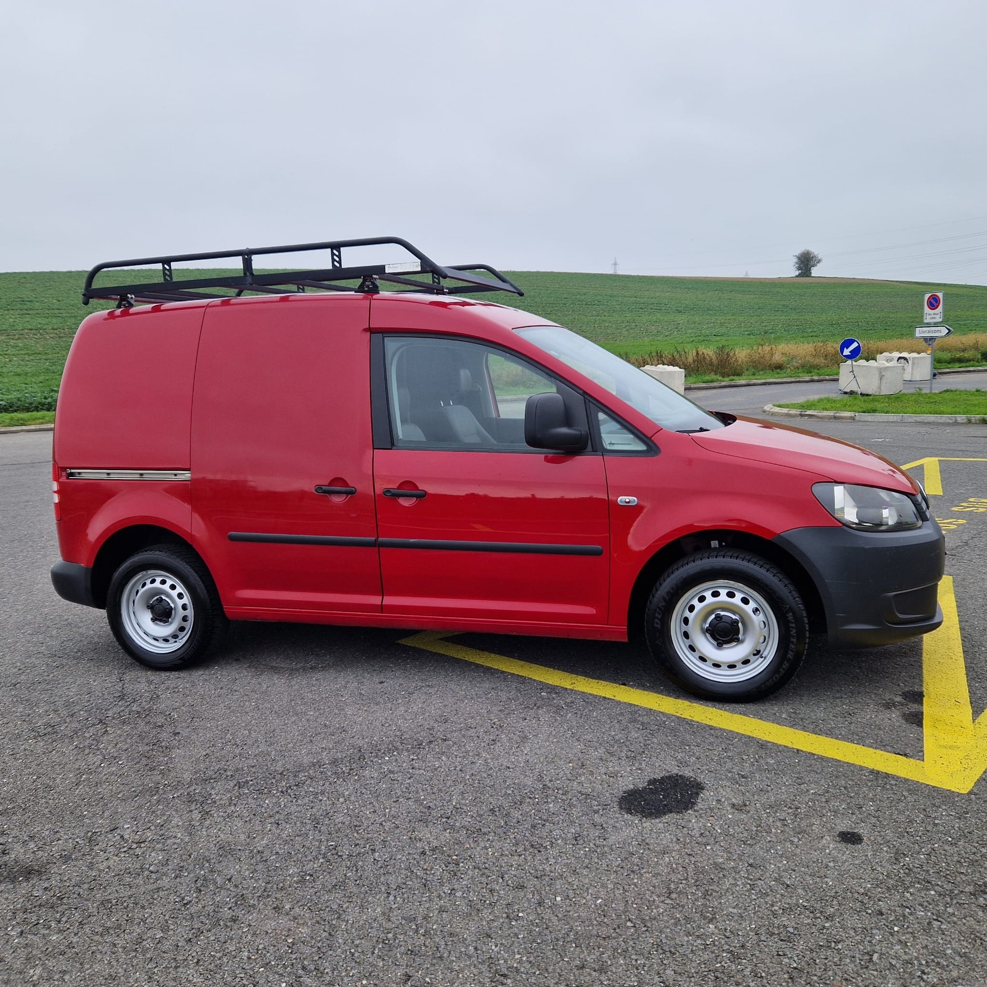 VW Caddy 1.2 TSI Entry-image-18