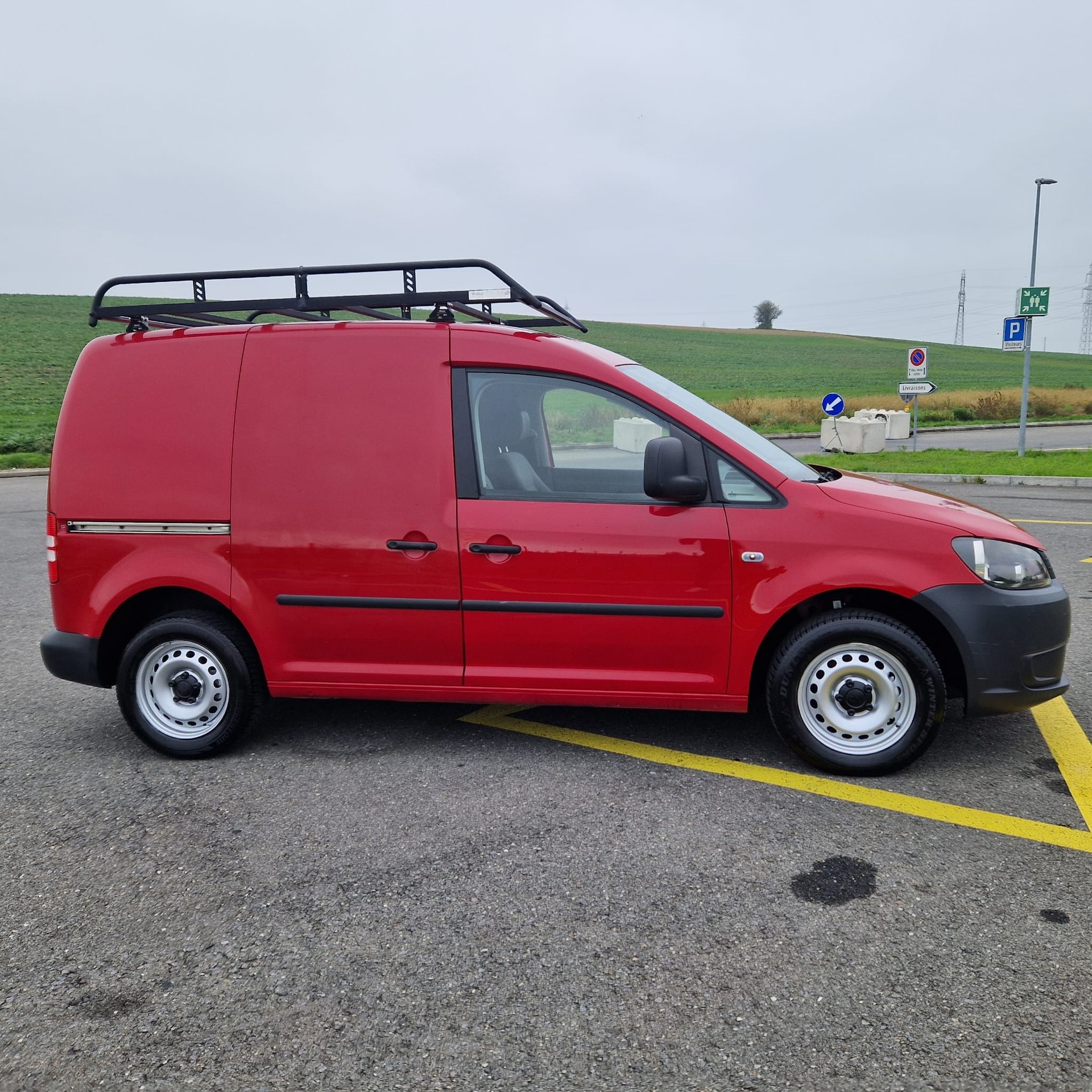 VW Caddy 1.2 TSI Entry-image-5