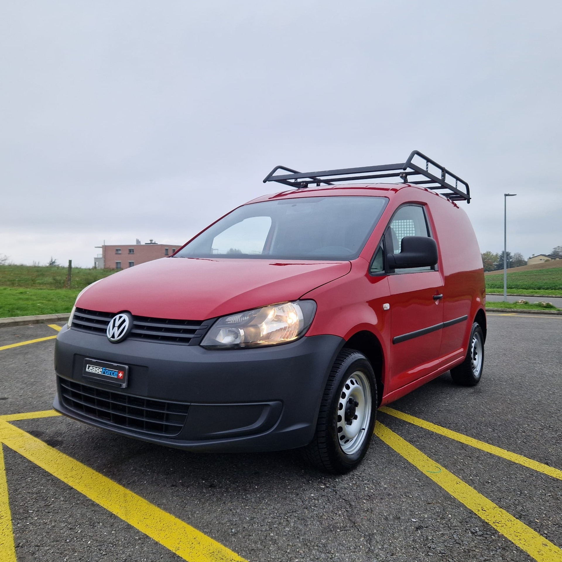 VW Caddy 1.2 TSI Entry-image-0