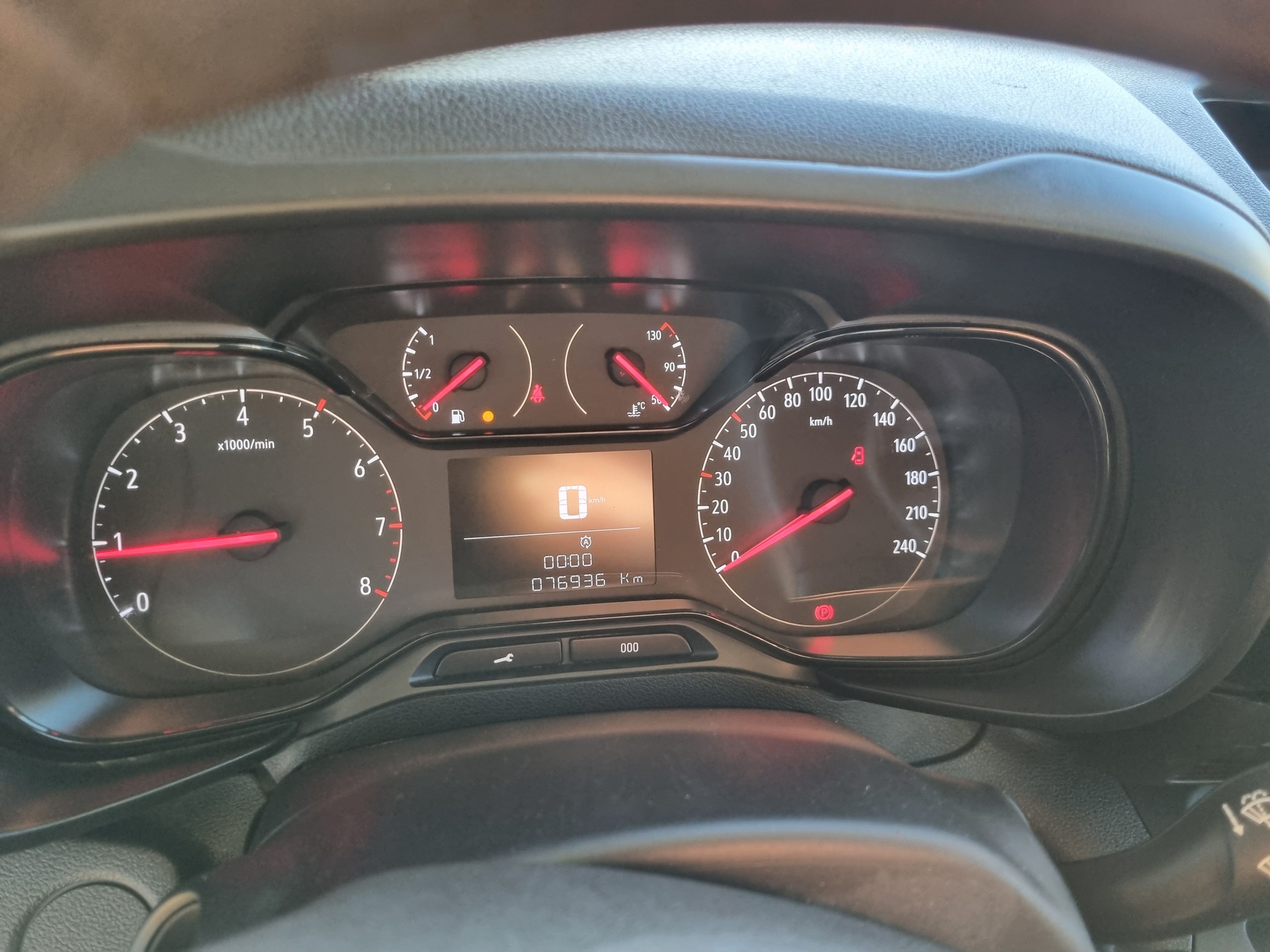 OPEL Combo 1.2 Cargo Essentia start/stop-image-7