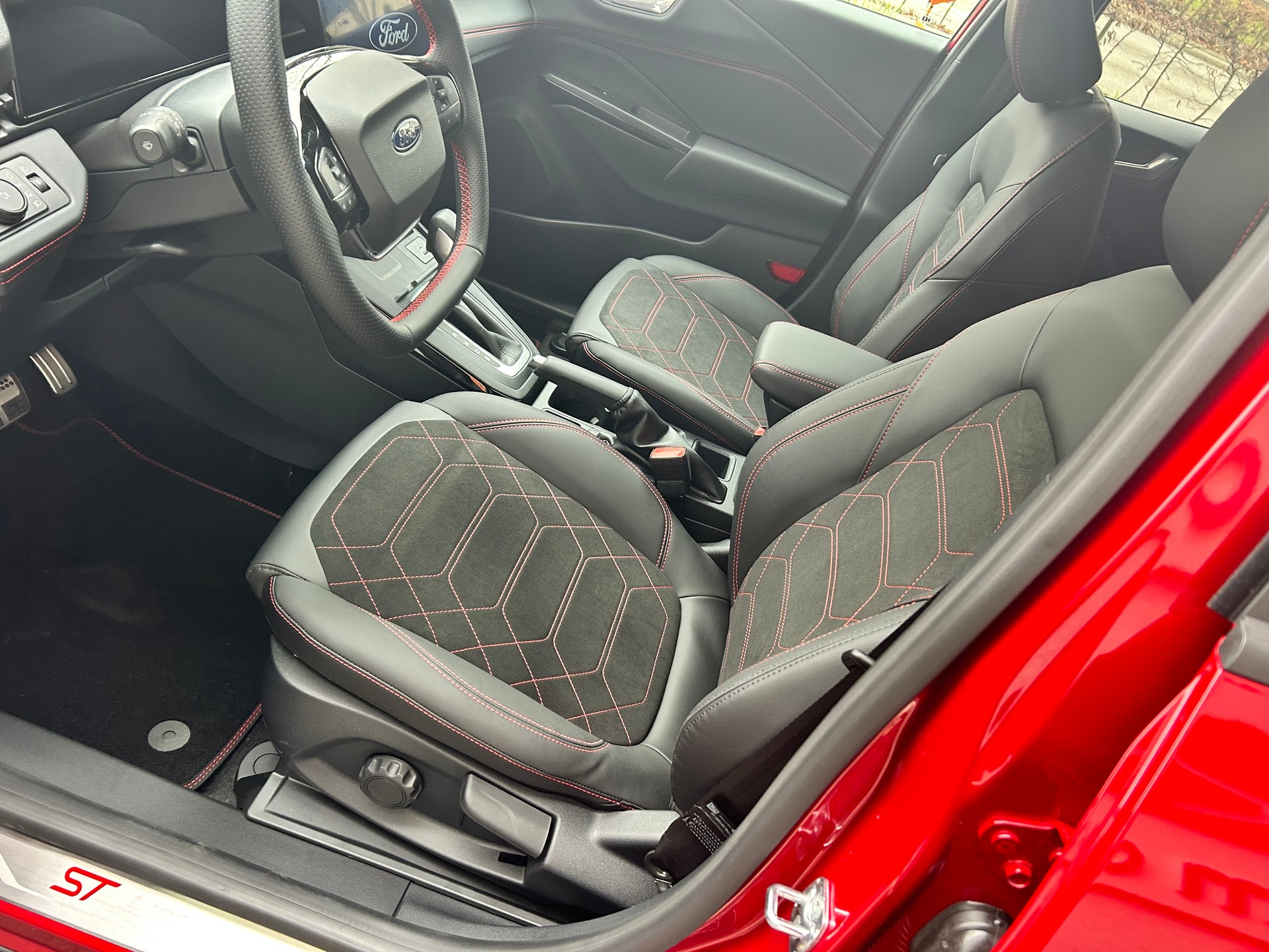FORD Puma 1.0 MHEV ST-Line X Automat-image-7