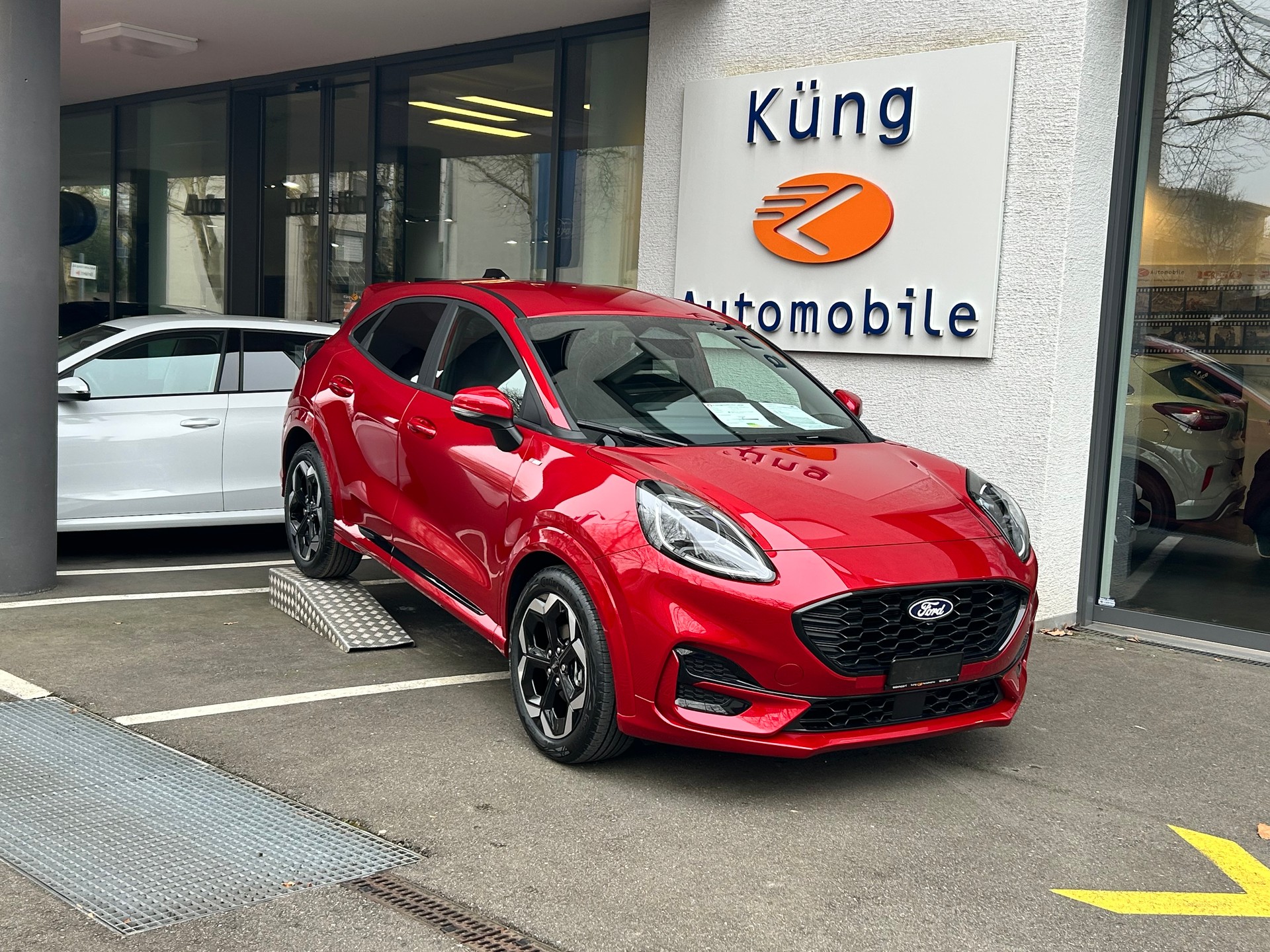 FORD Puma 1.0 MHEV ST-Line X Automat-image-0