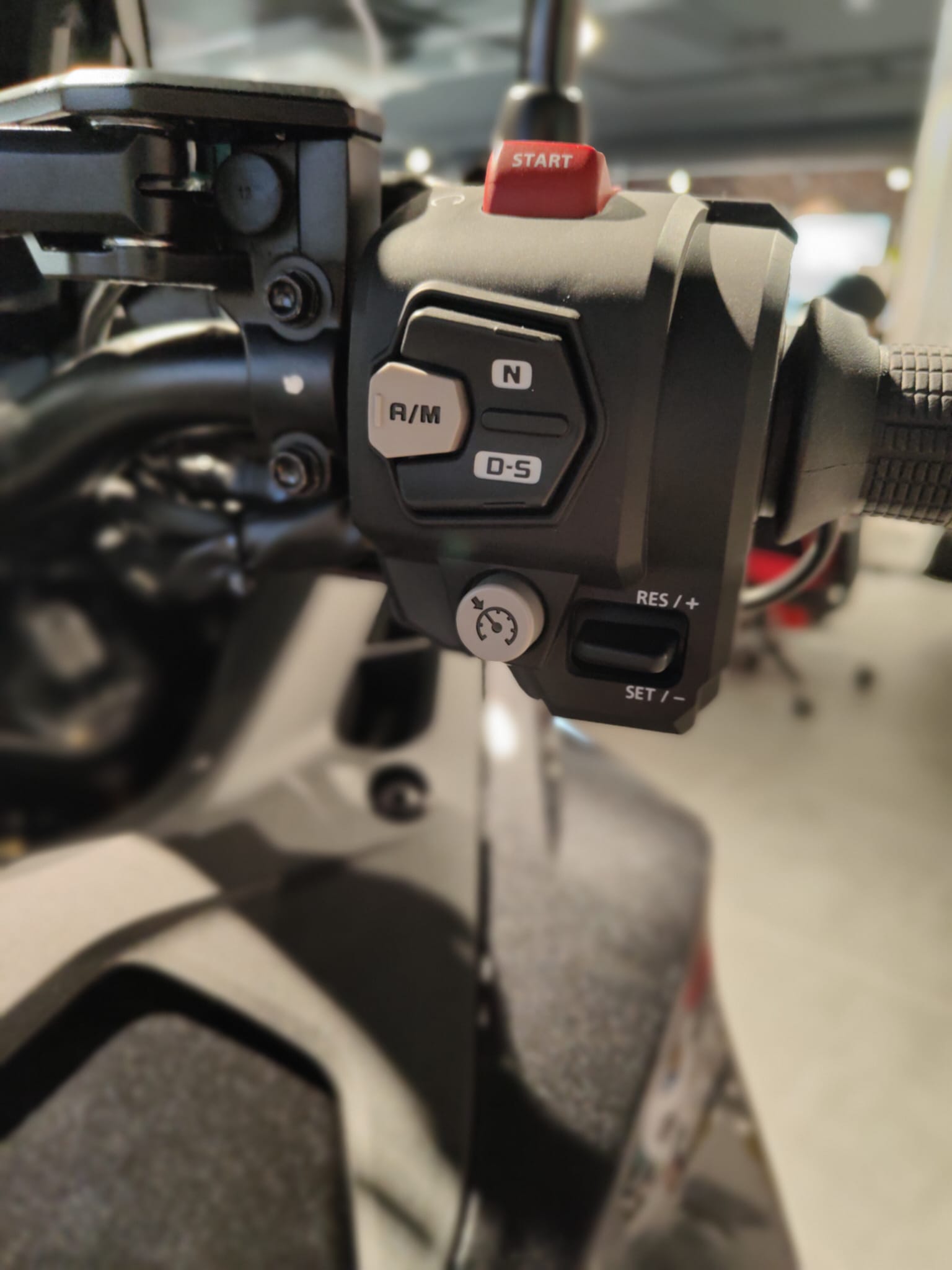 HONDA NT 1100 DCT E.S.-image-12