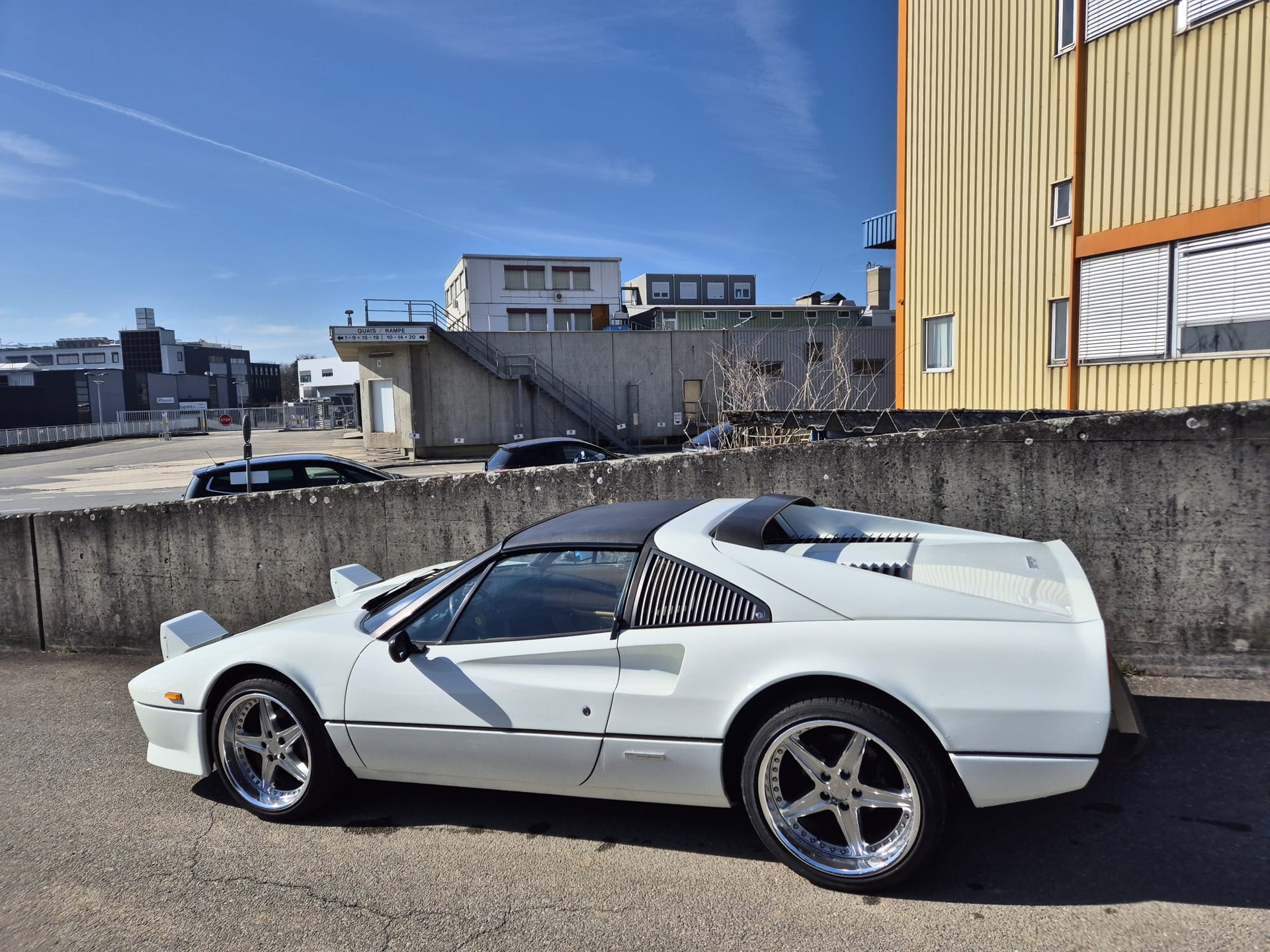 FERRARI 308 GTS Quattrovalvole (Targa)-image-4