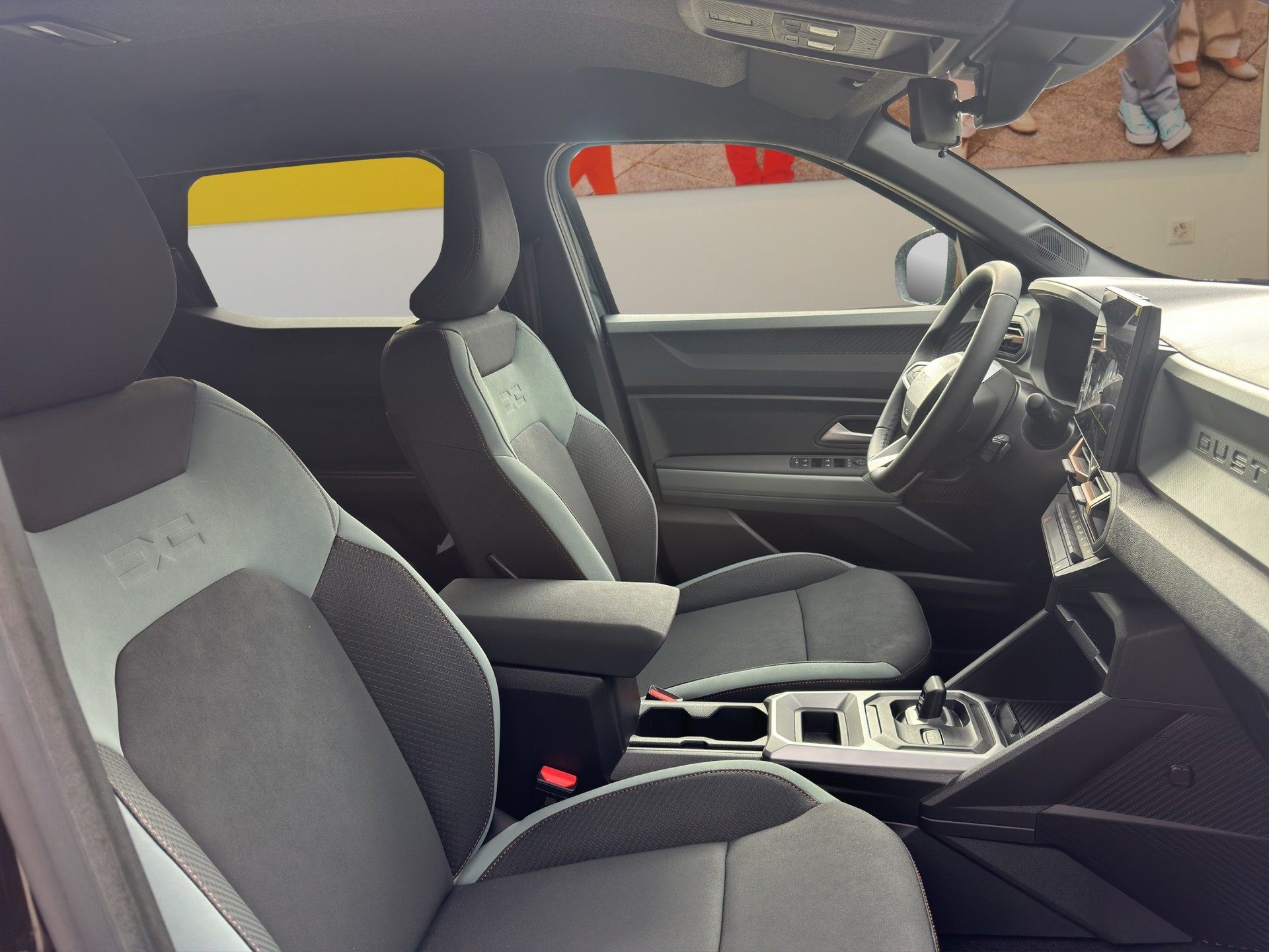 DACIA Duster HEV 155 Extreme-image-15