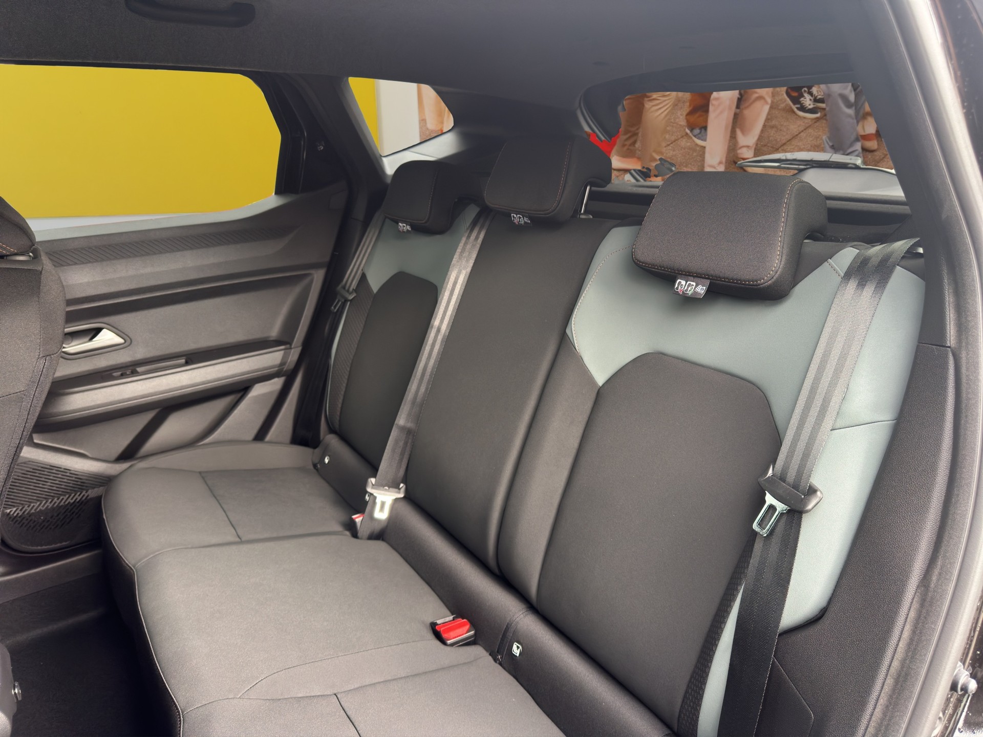 DACIA Duster HEV 155 Extreme-image-16