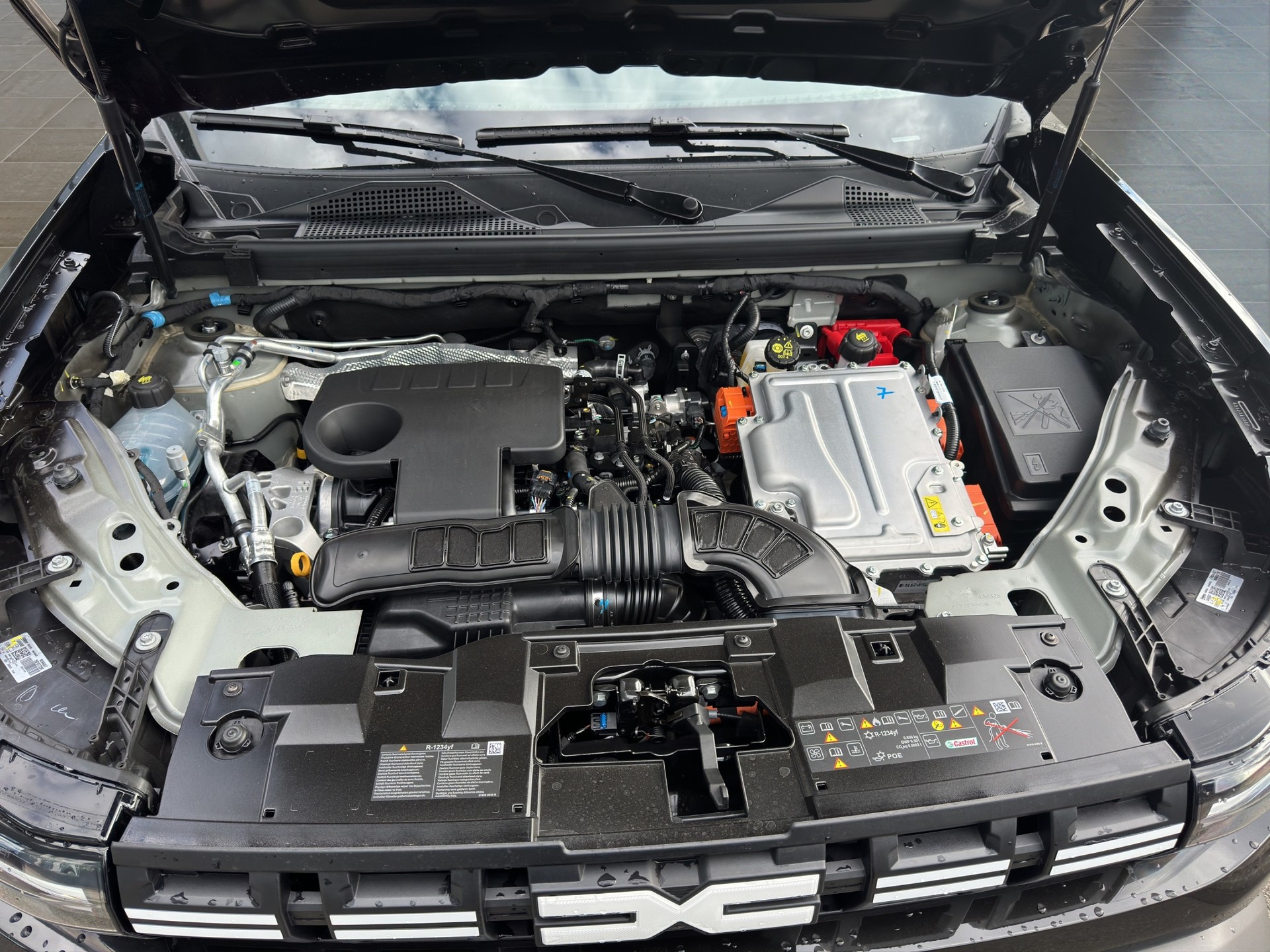 DACIA Duster HEV 155 Extreme-image-21