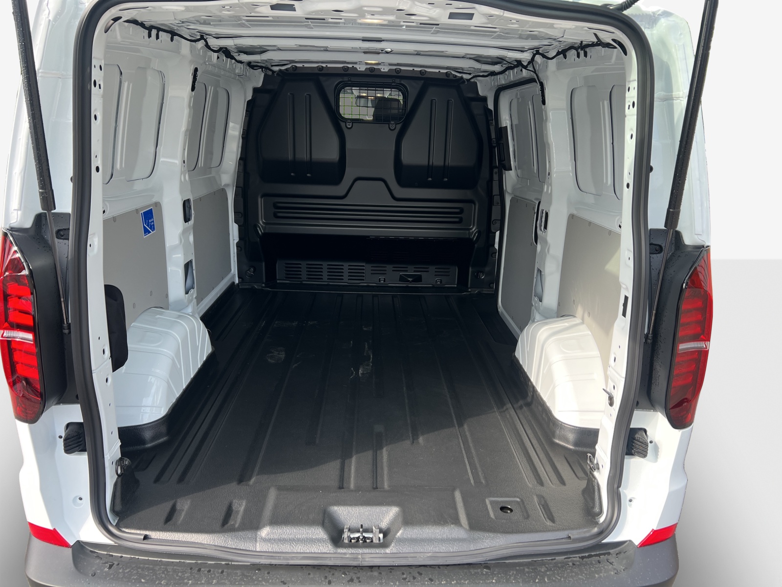 VW e-Transporter 70 kWh-image-12