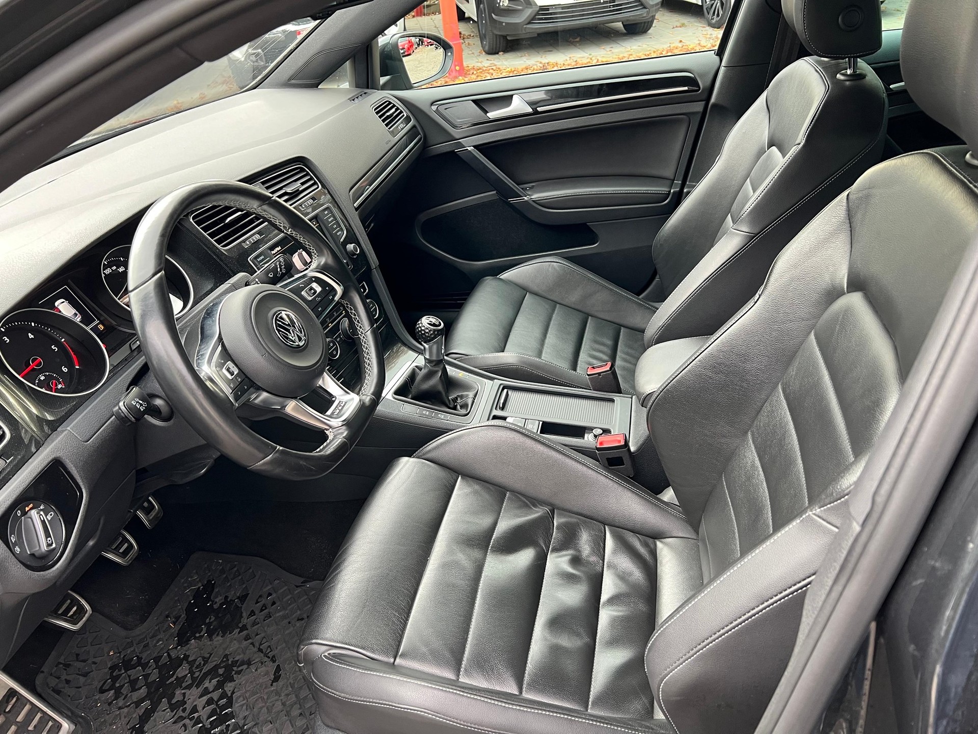 VW Golf VII 2.0 TDI GTD-image-7