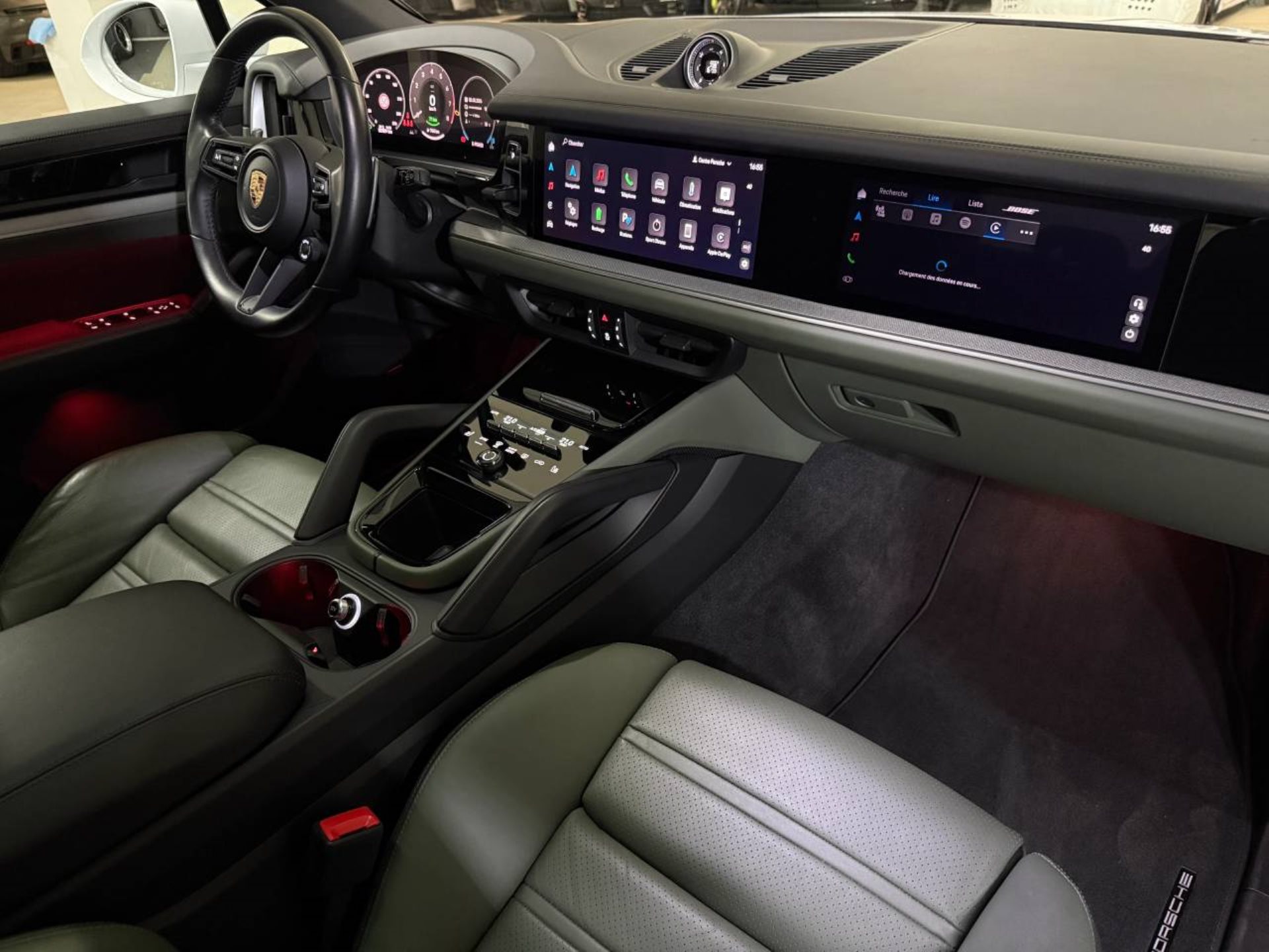 PORSCHE Cayenne E-Hybrid (MY24)-image-16