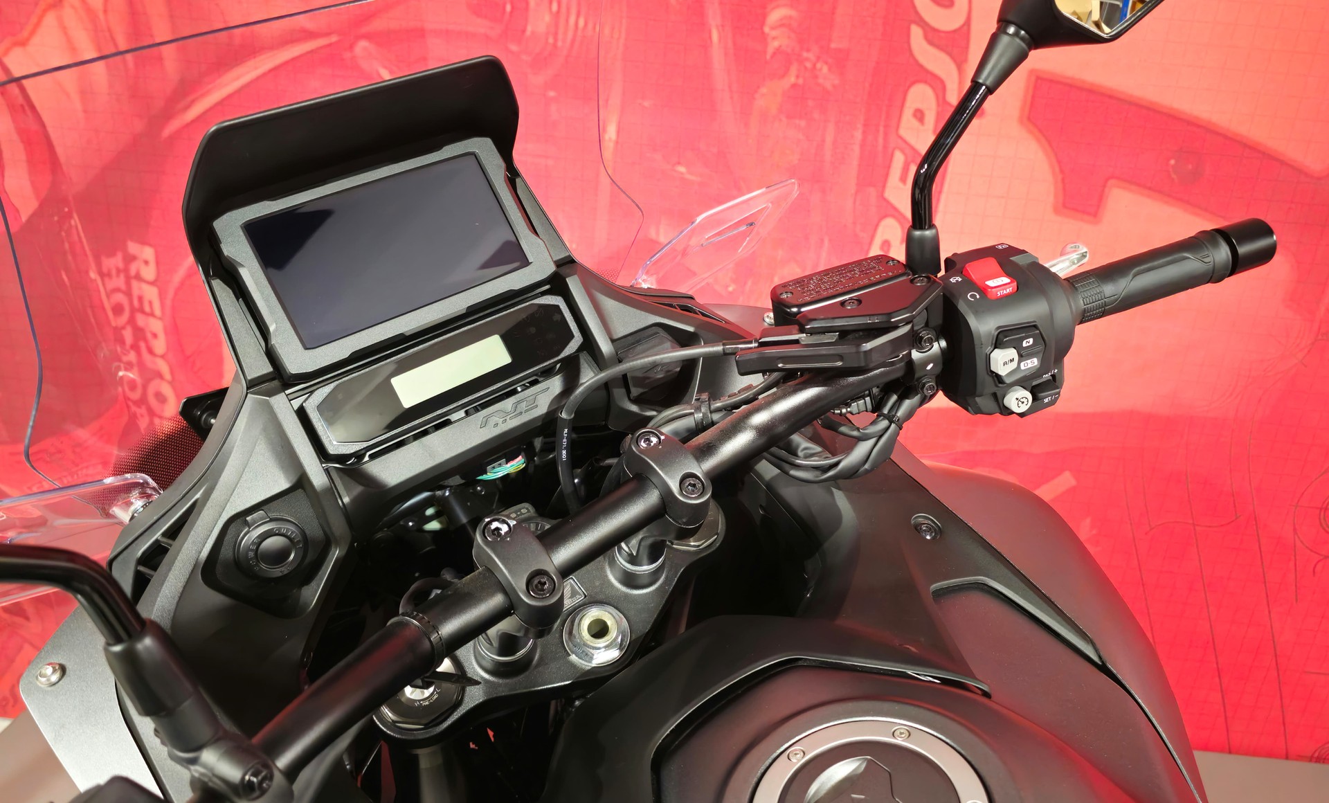HONDA NT 1100 *Neufahrzeug* DCT-image-8