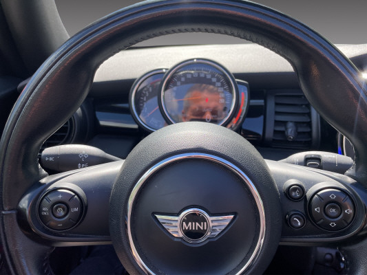MINI Cooper Cabriolet-image-7