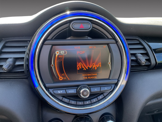 MINI Cooper Cabriolet-image-6