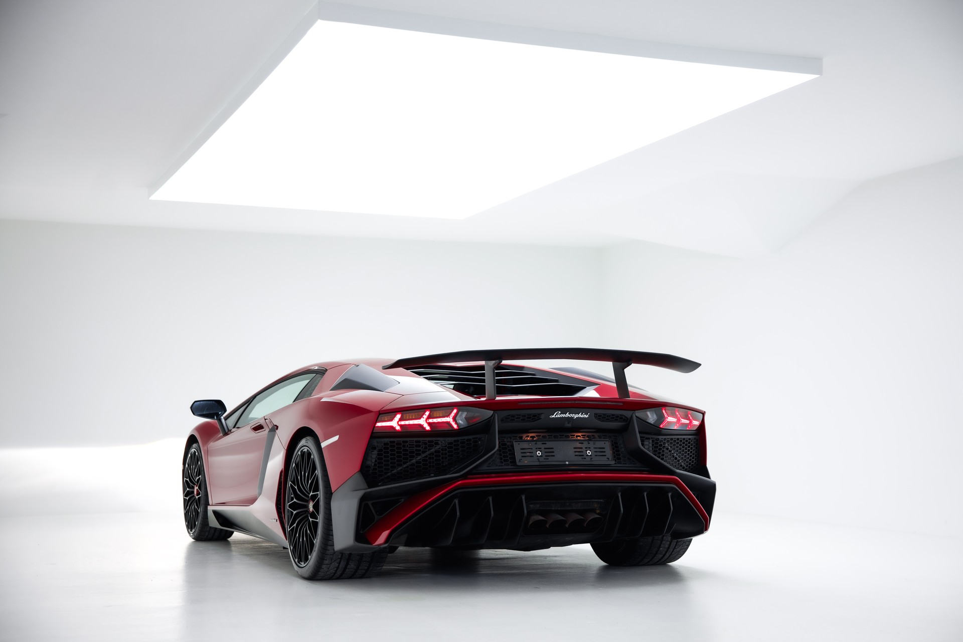 LAMBORGHINI Aventador LP 750-4 Superveloce Coupé-image-10