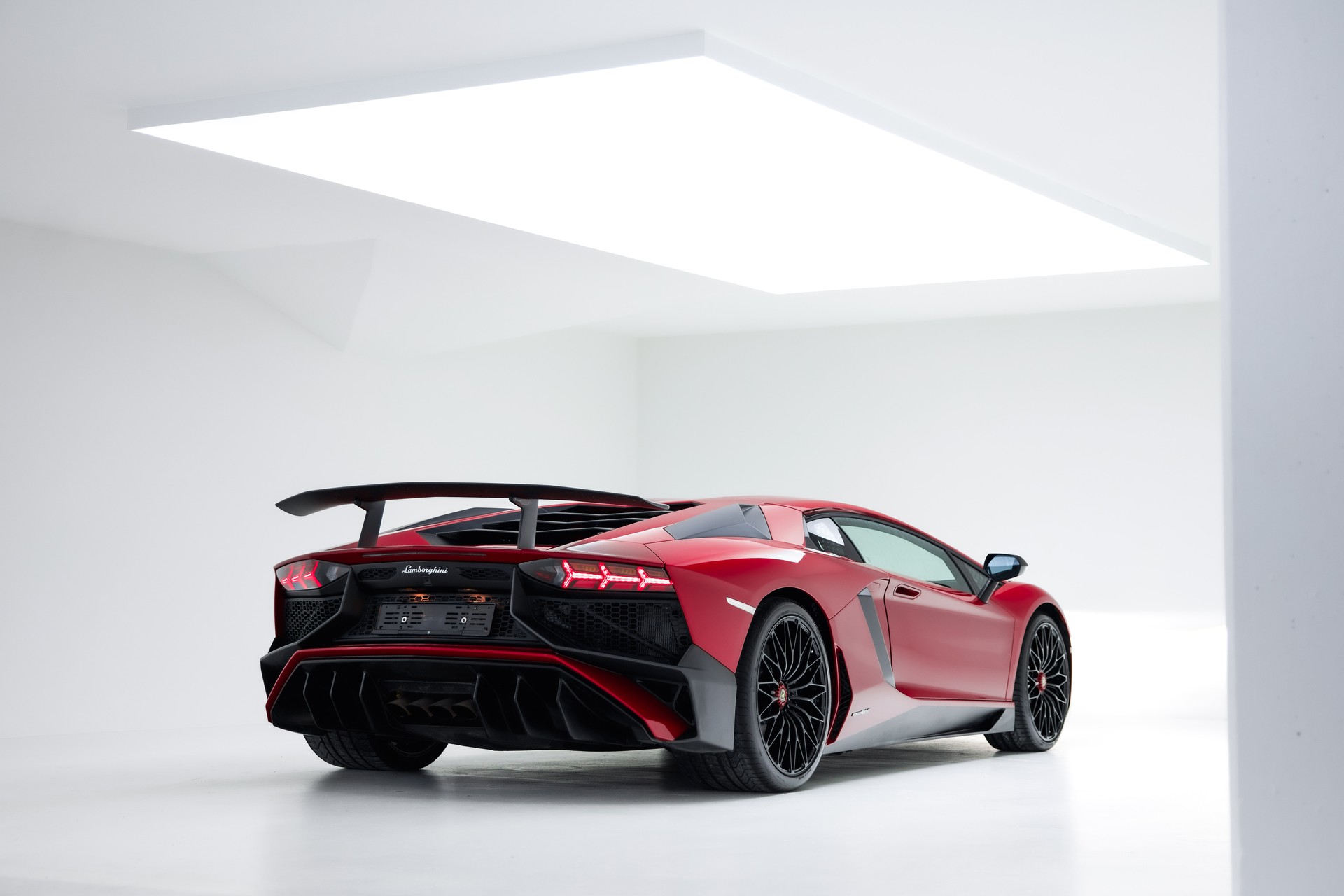 LAMBORGHINI Aventador LP 750-4 Superveloce Coupé-showroom-element-1