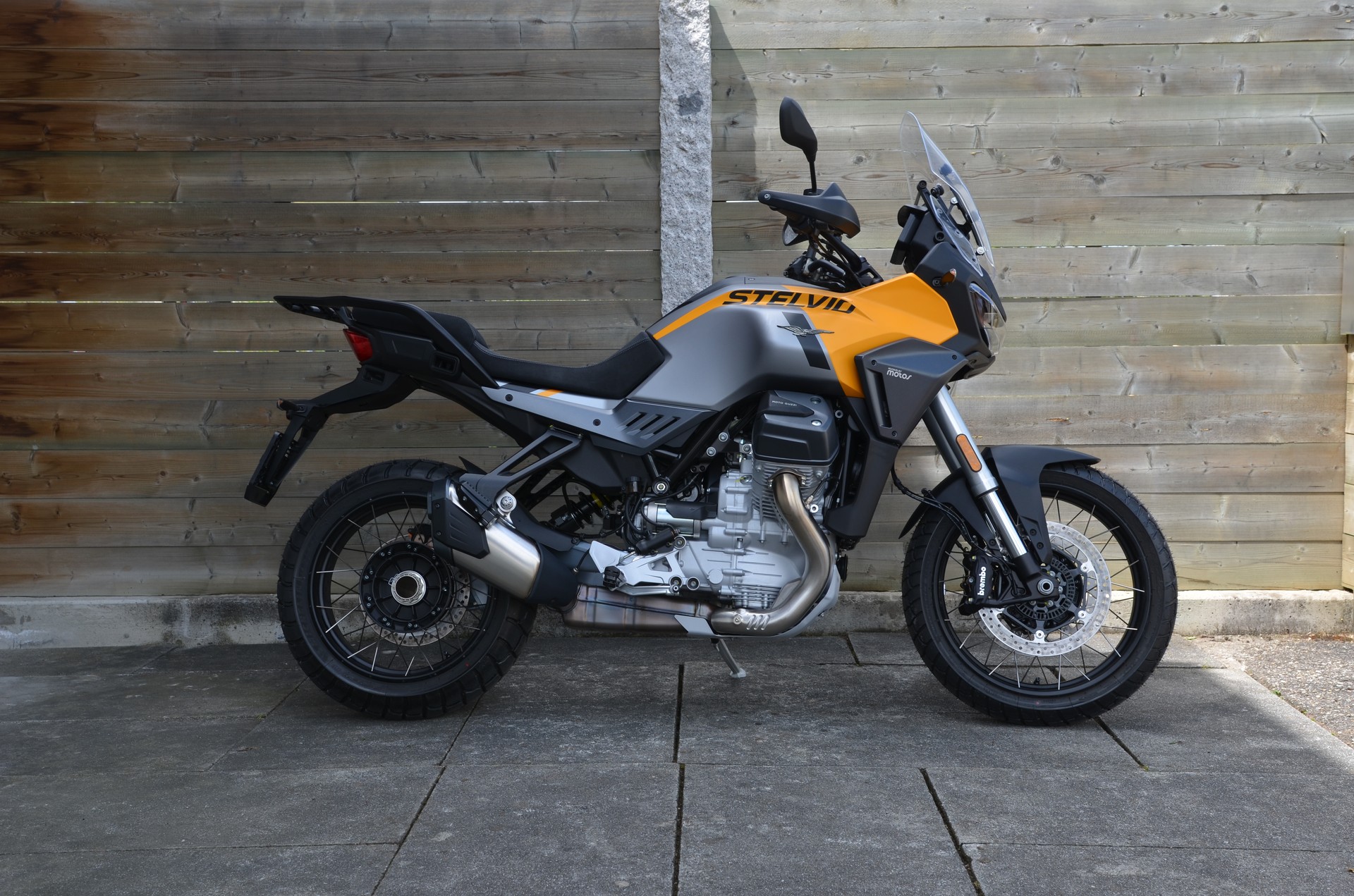 MOTO GUZZI Stelvio E5+