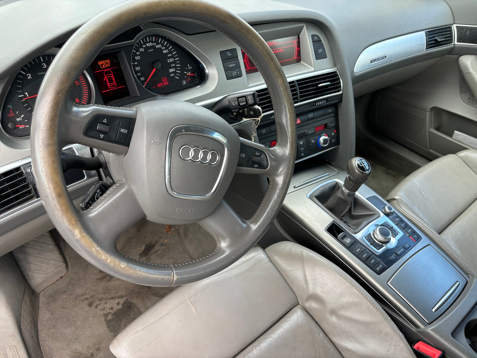 AUDI A6 3.0 V6 TDI quattro-image-3