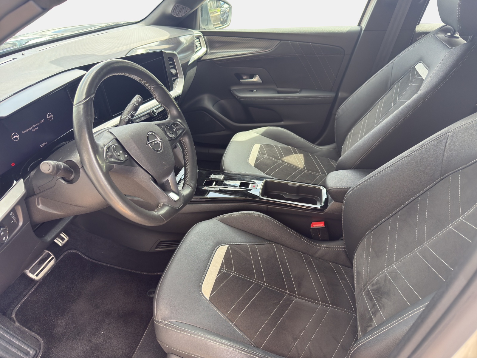OPEL Mokka-e 50kWh/136 Ultimate-image-9
