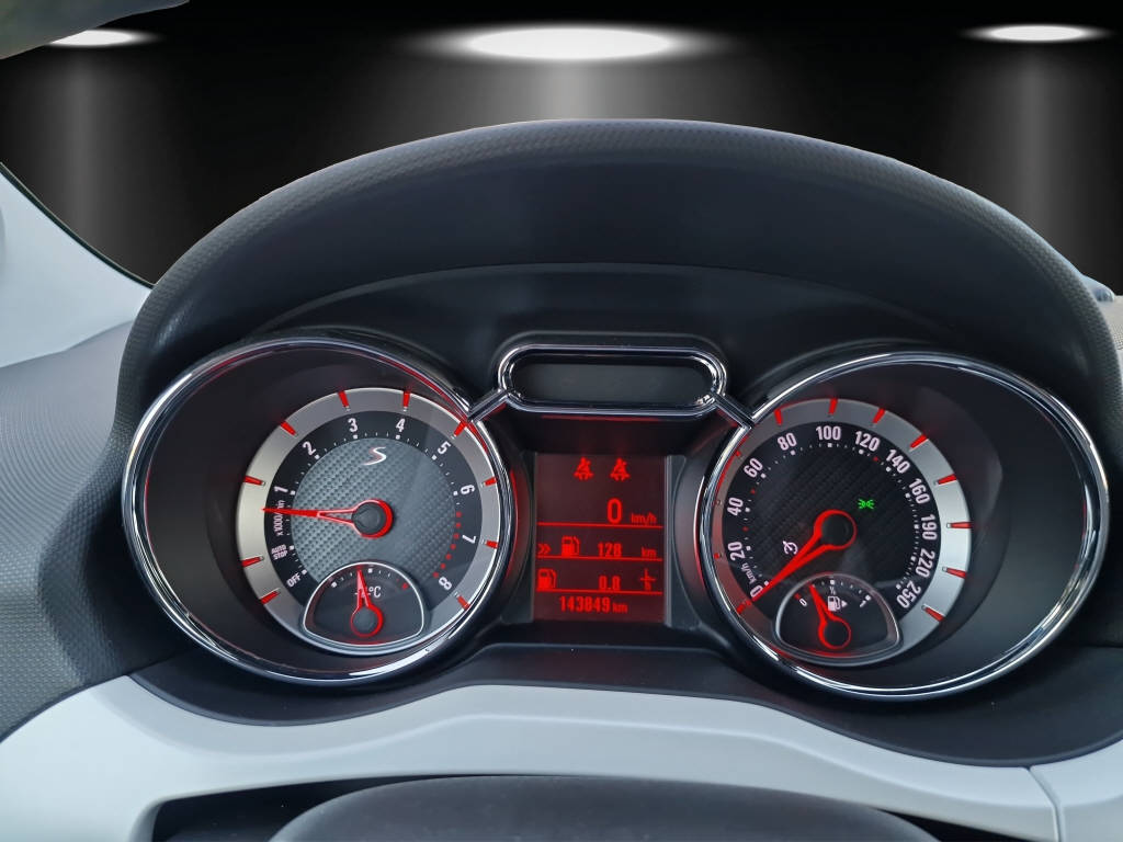 OPEL Adam 1.4i Turbo Rocks S S/S-image-11