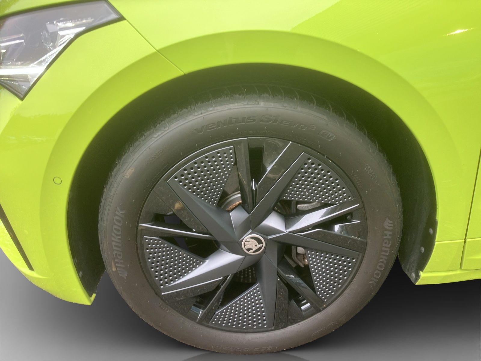 SKODA Enyaq Coupé RS iV 80 4x4-image-14