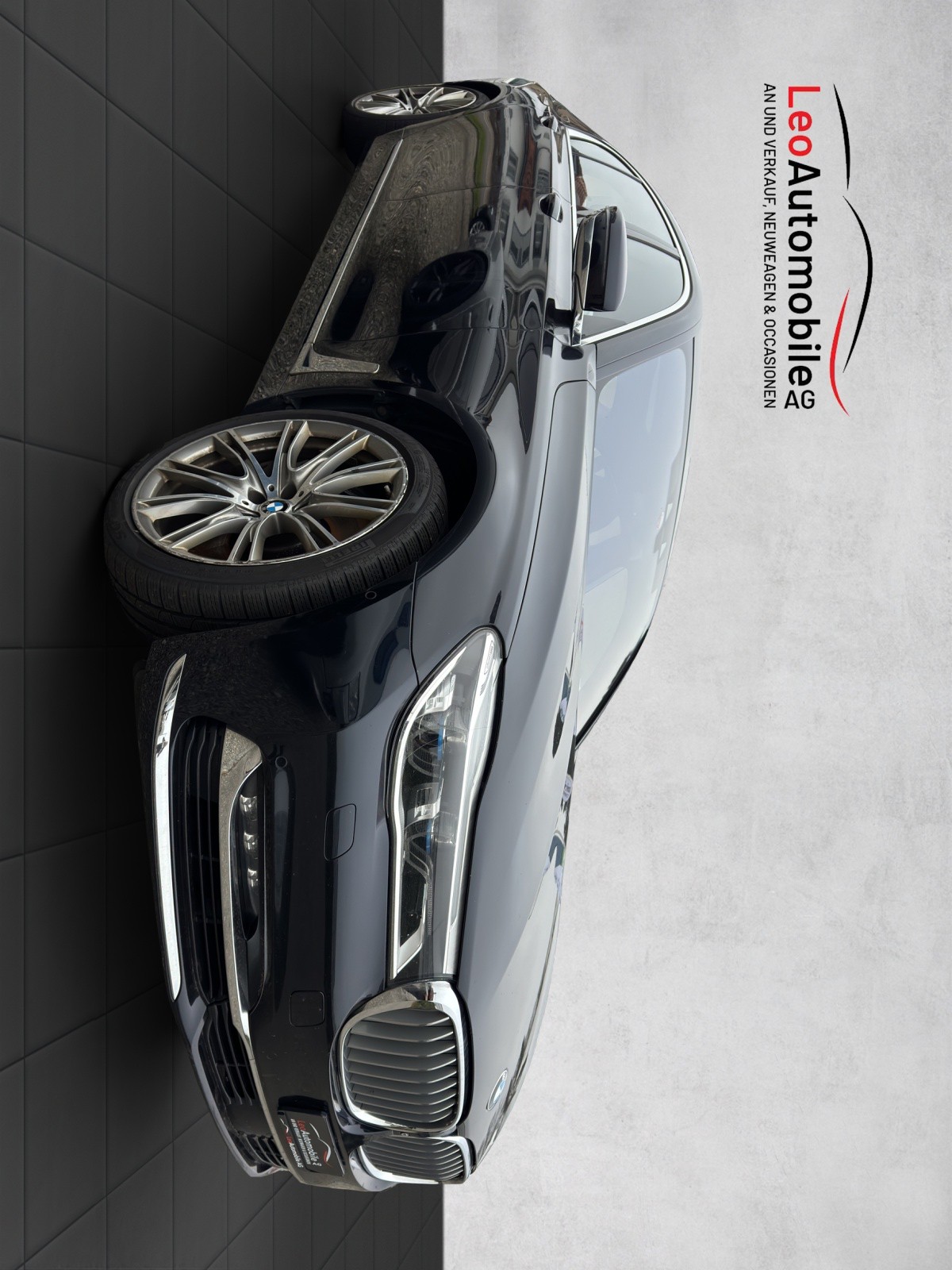 BMW M760Li xDrive Steptronic-image-5
