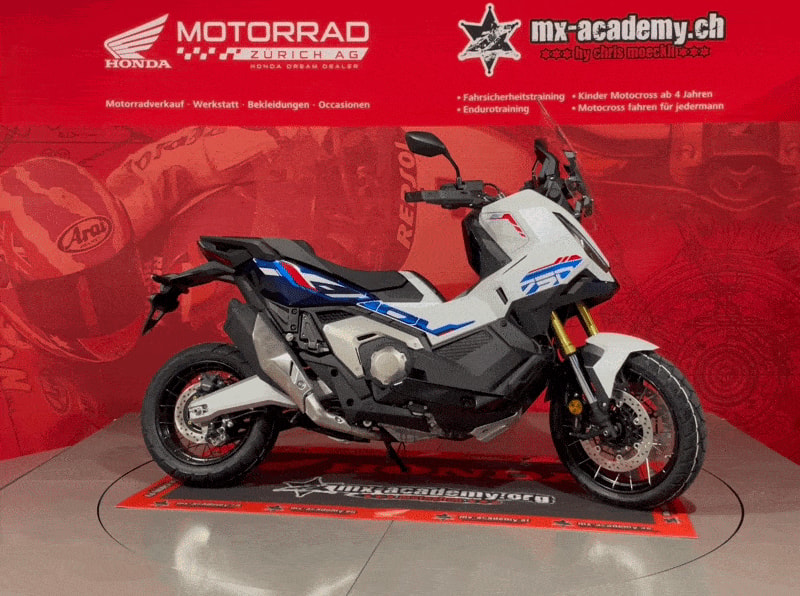 HONDA *X-ADV 750**Modell 2026**Special Edition**Matte Pearl White*