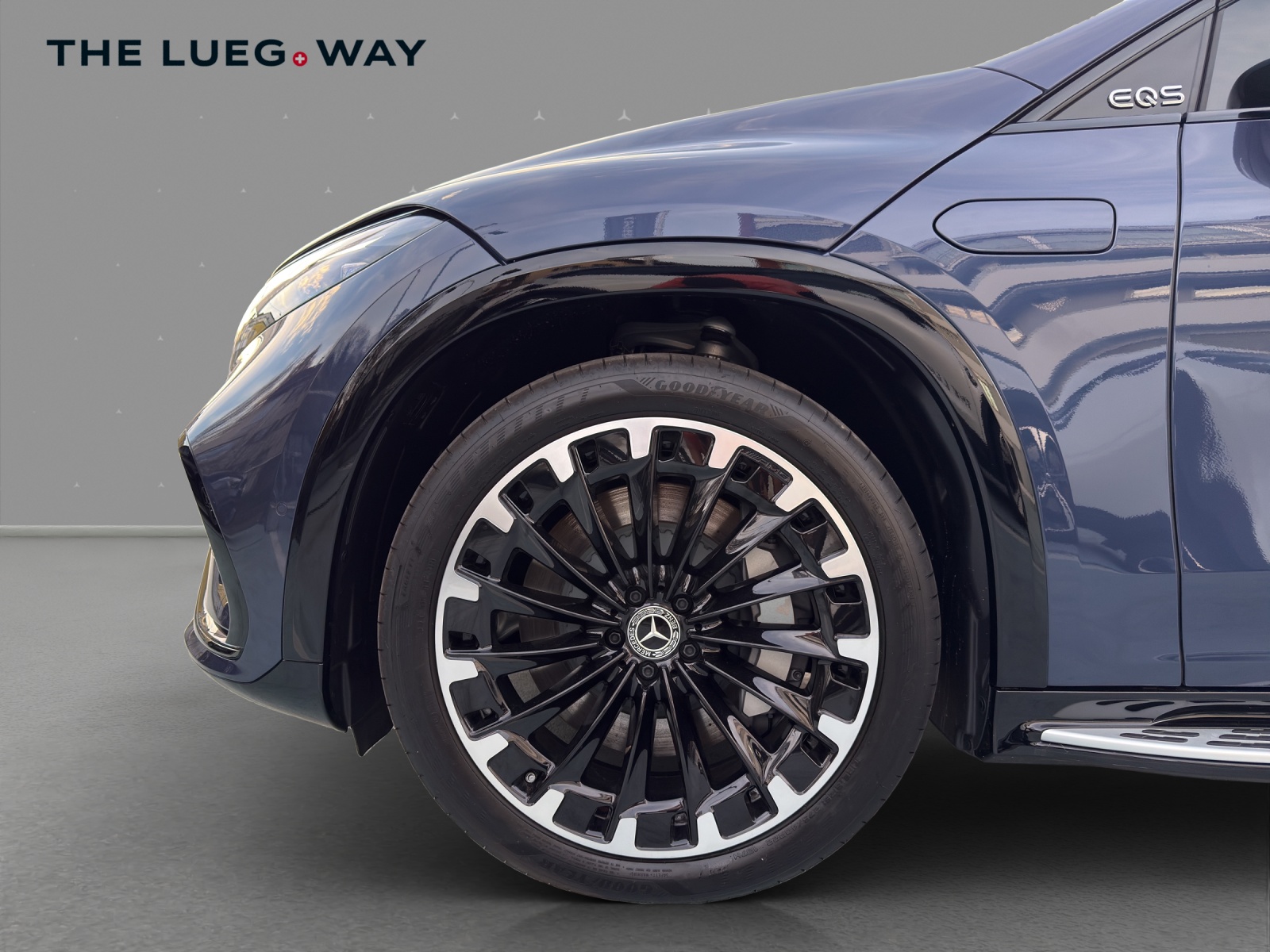 MERCEDES-BENZ EQS SUV 450 4Matic Executive Edition-image-7
