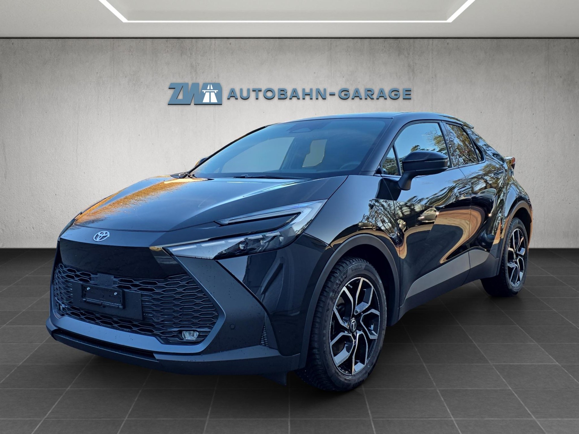 TOYOTA C-HR 2.0 PHEV Swiss Edition-image-0