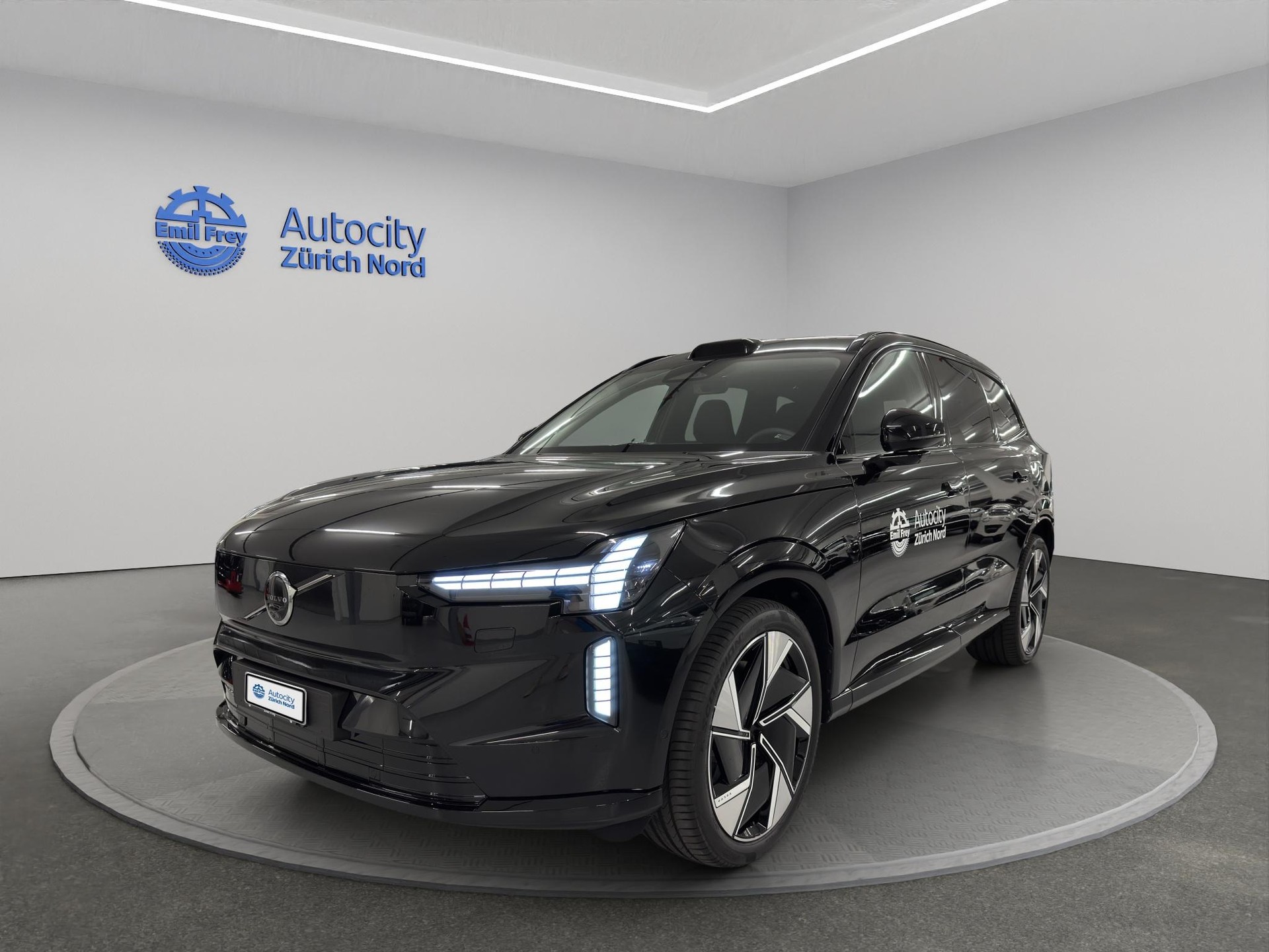VOLVO EX90 Twin Performance Ultra AWD-image-0