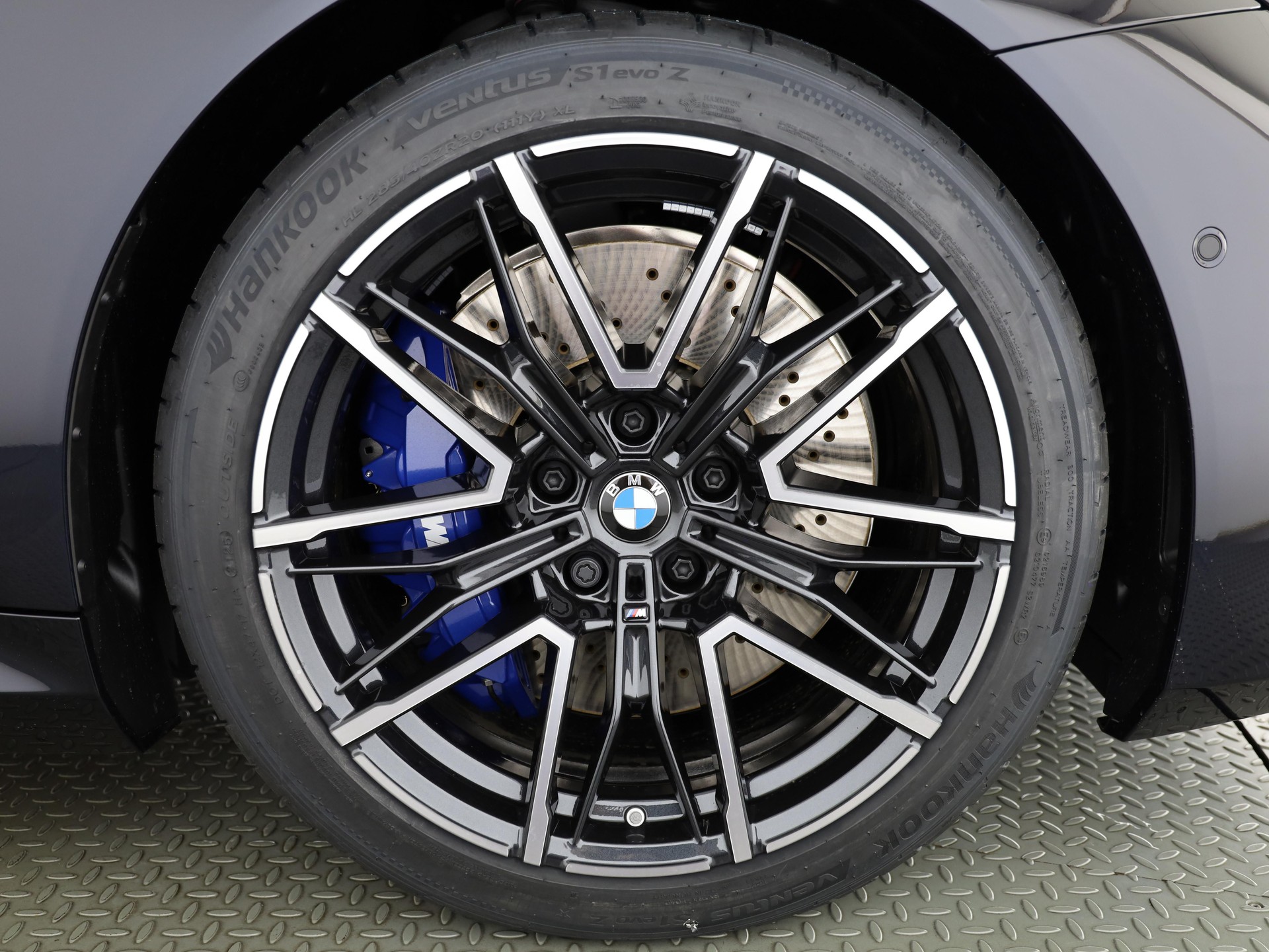 BMW M5 xDrive Touring-image-6