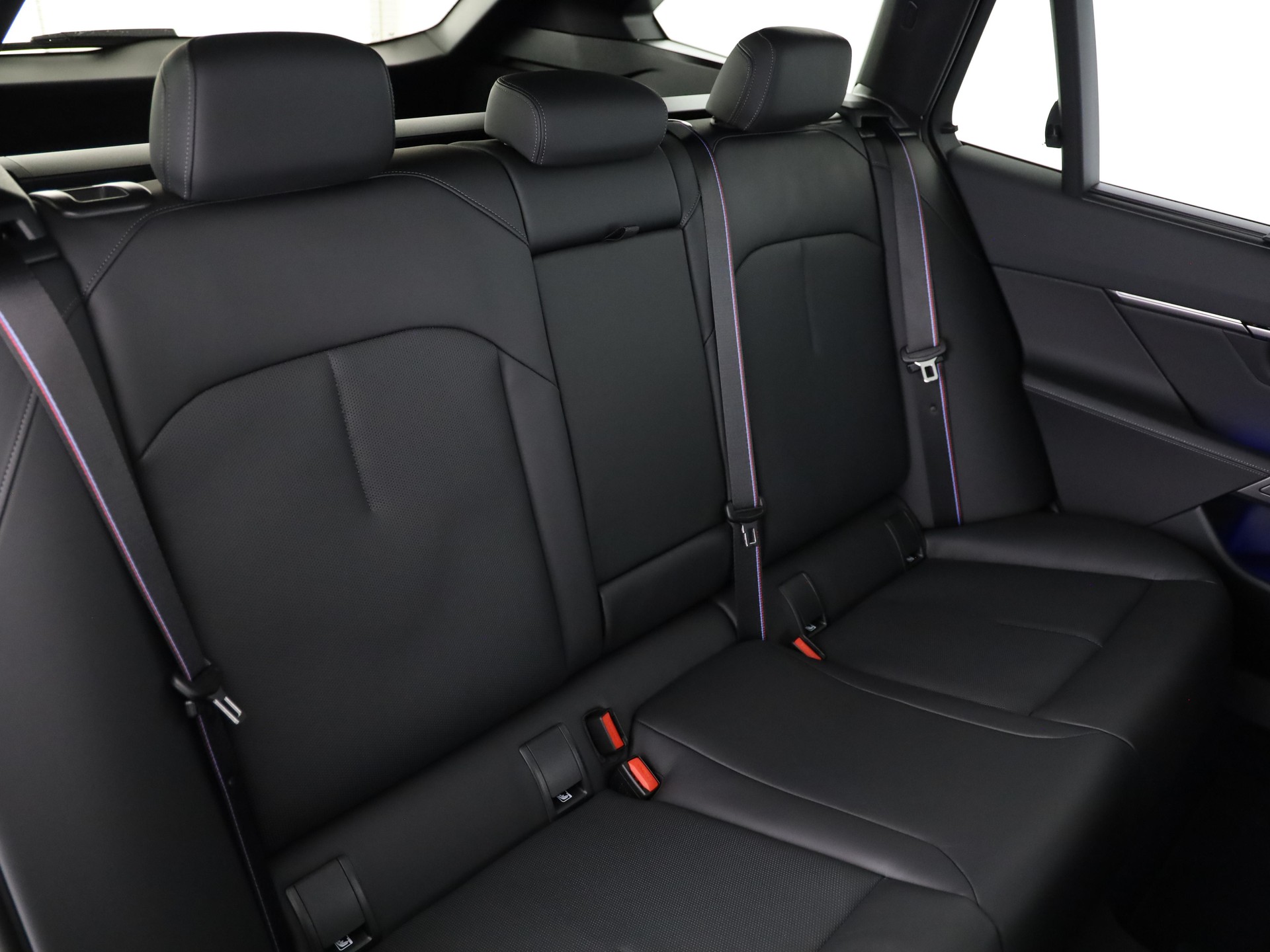 BMW M5 xDrive Touring-image-5