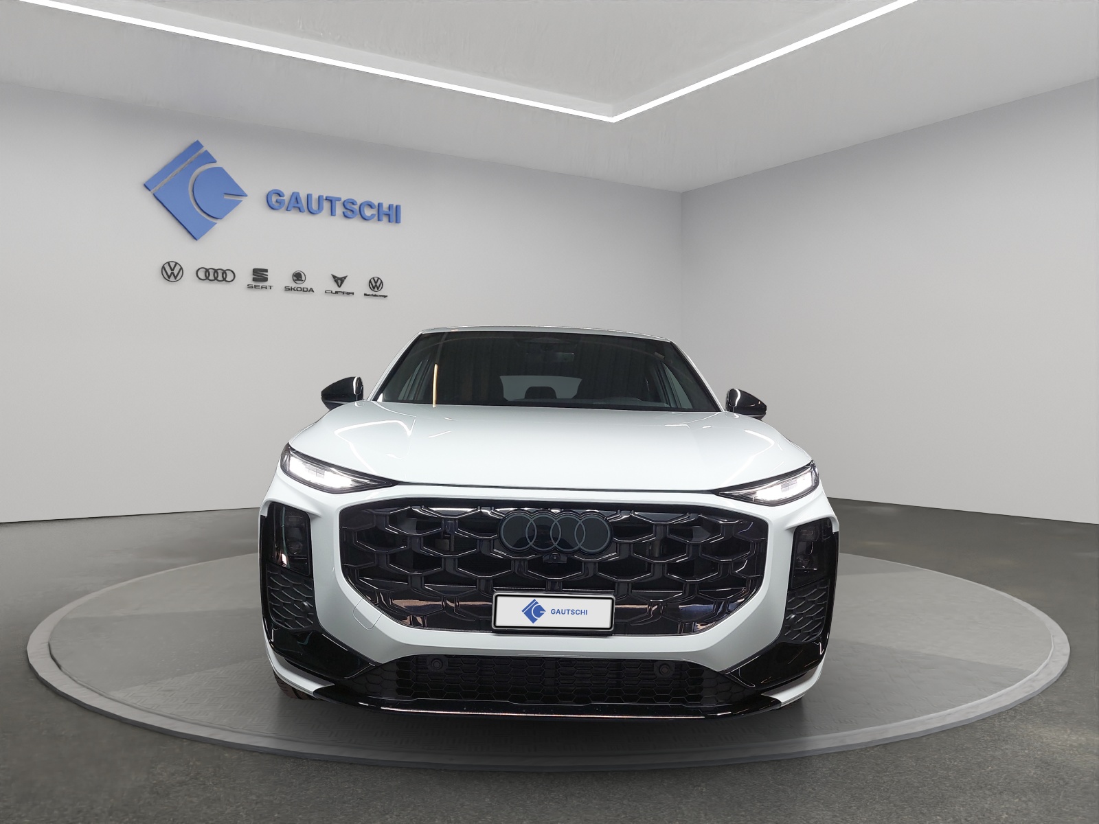 AUDI Q3 Sportback TFSI quattro 195 kW S tronic-image-4