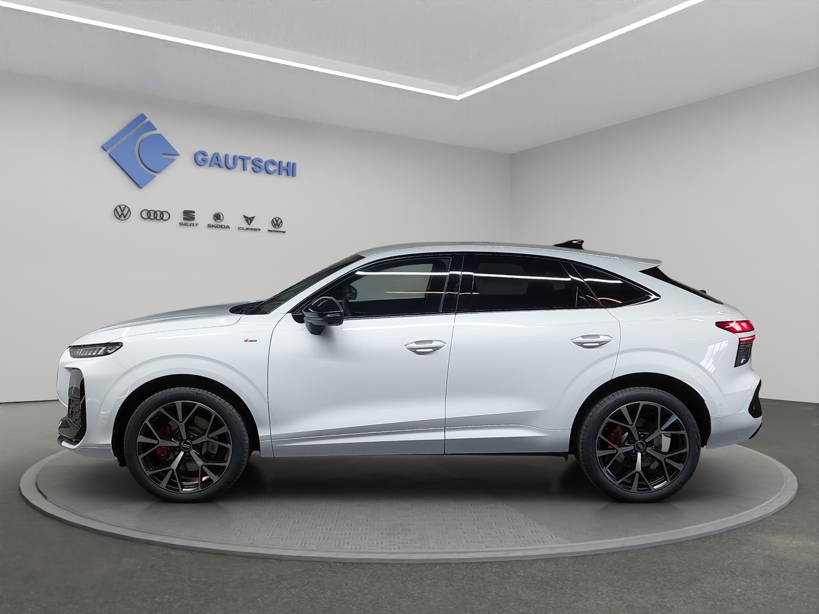 AUDI Q3 Sportback TFSI quattro 195 kW S tronic-image-1